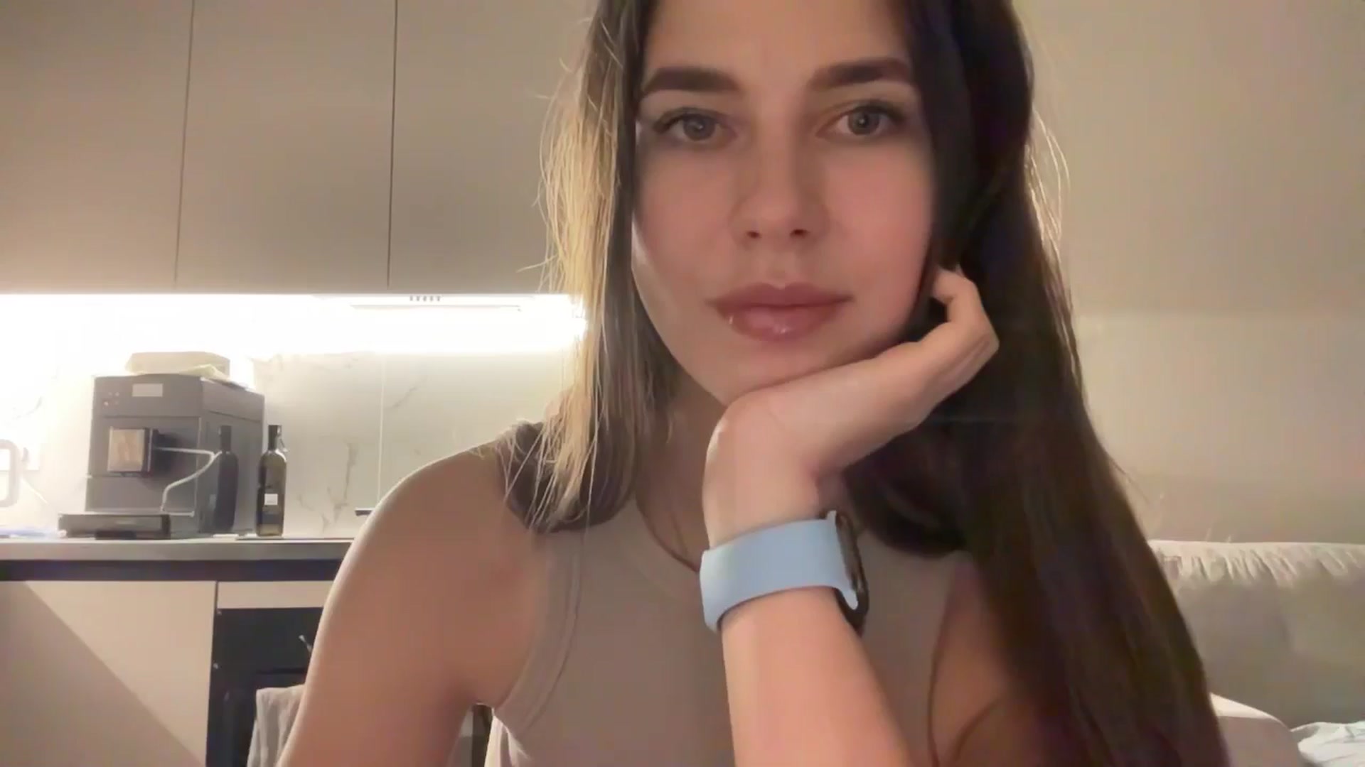 kissfreeze video thumbnail