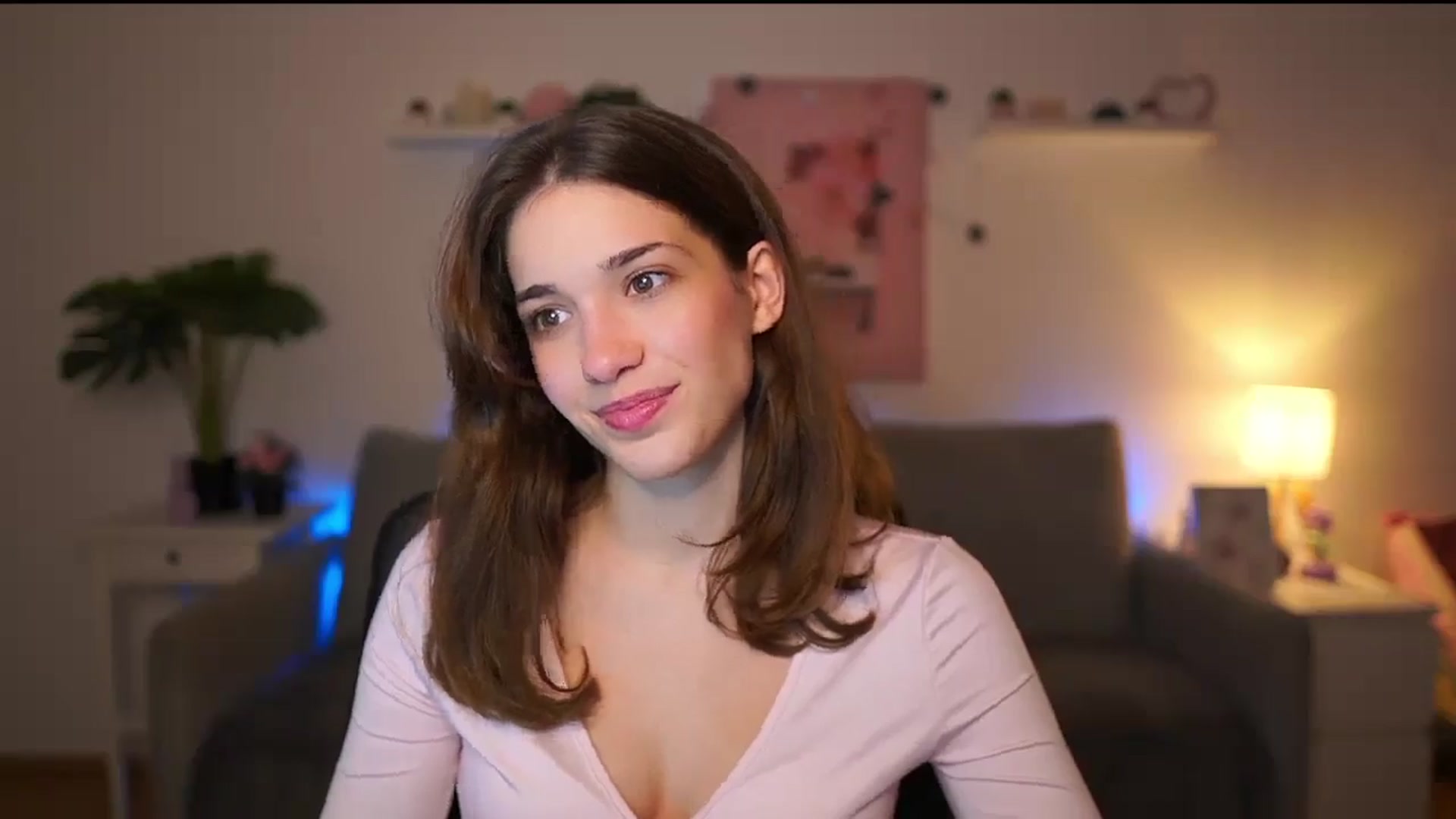 Kissiecat video thumbnail