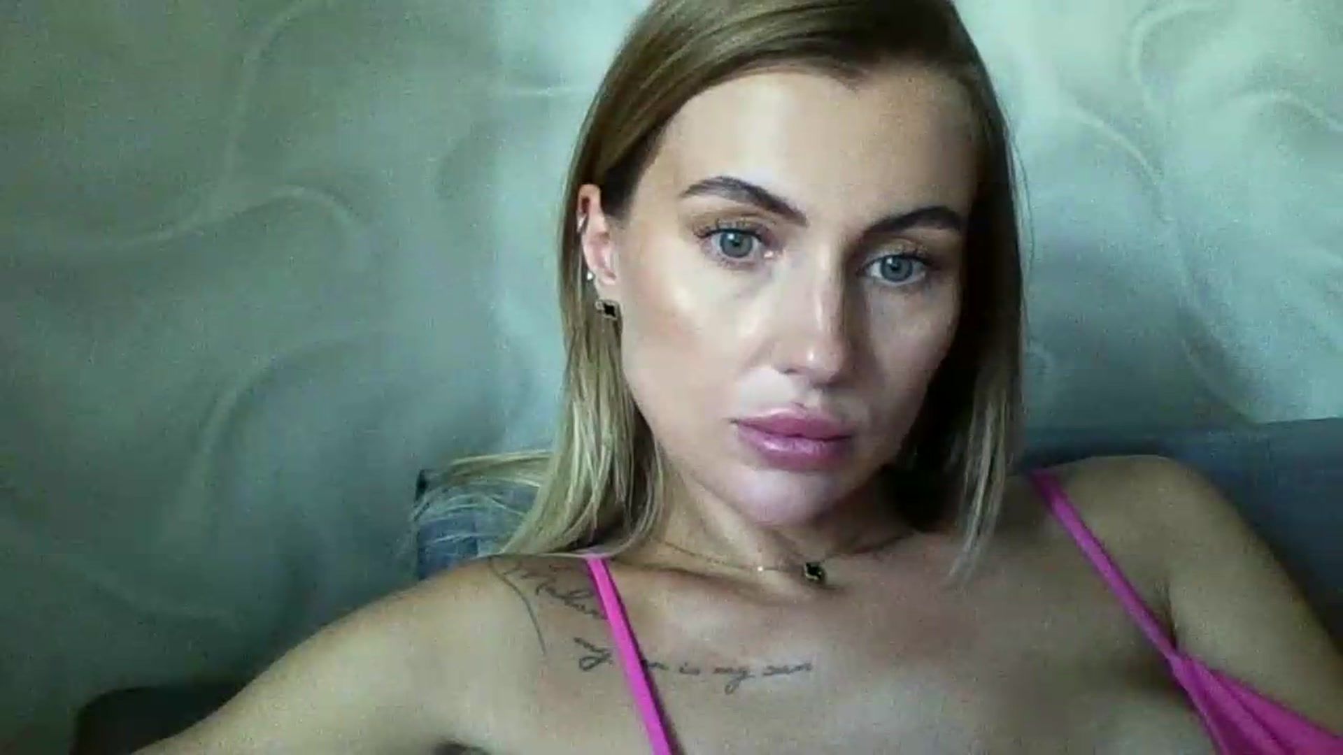 SofiaSimons video thumbnail
