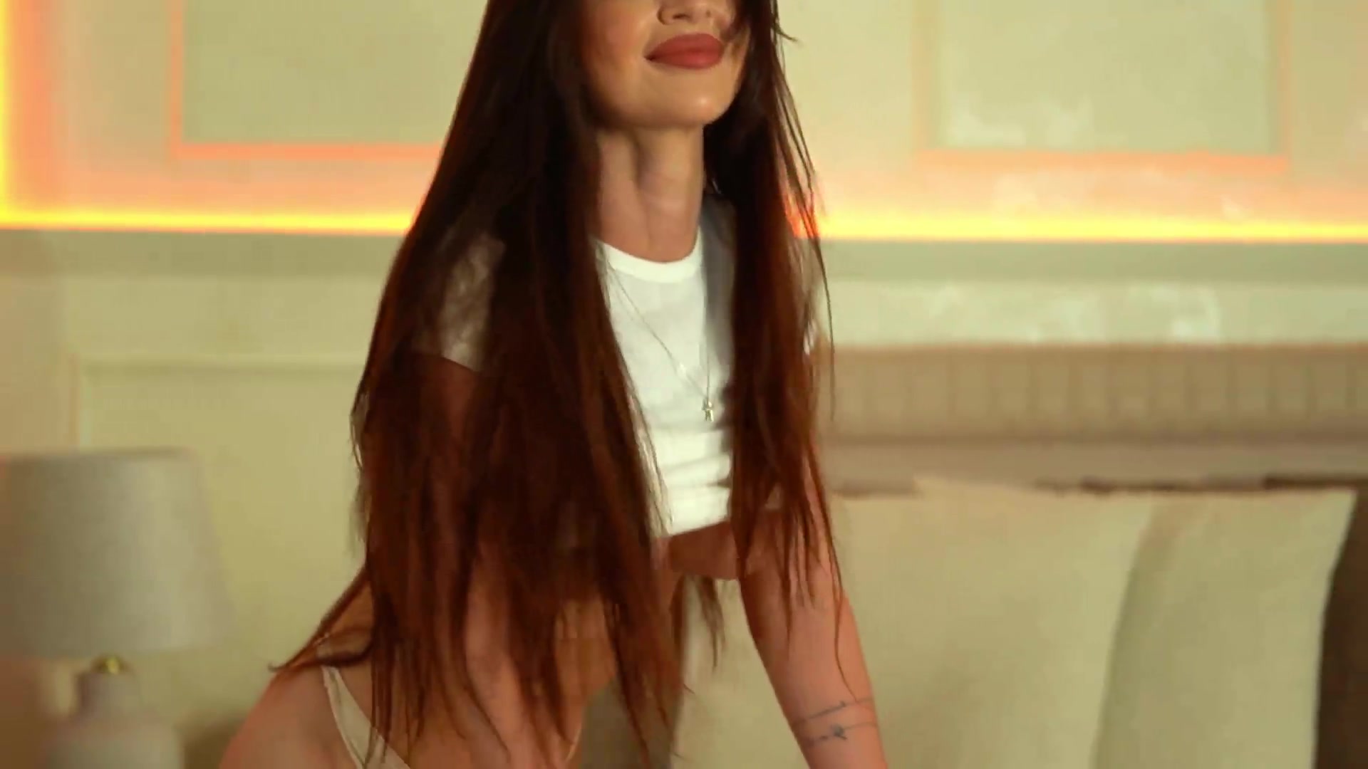 AshleyBae video thumbnail