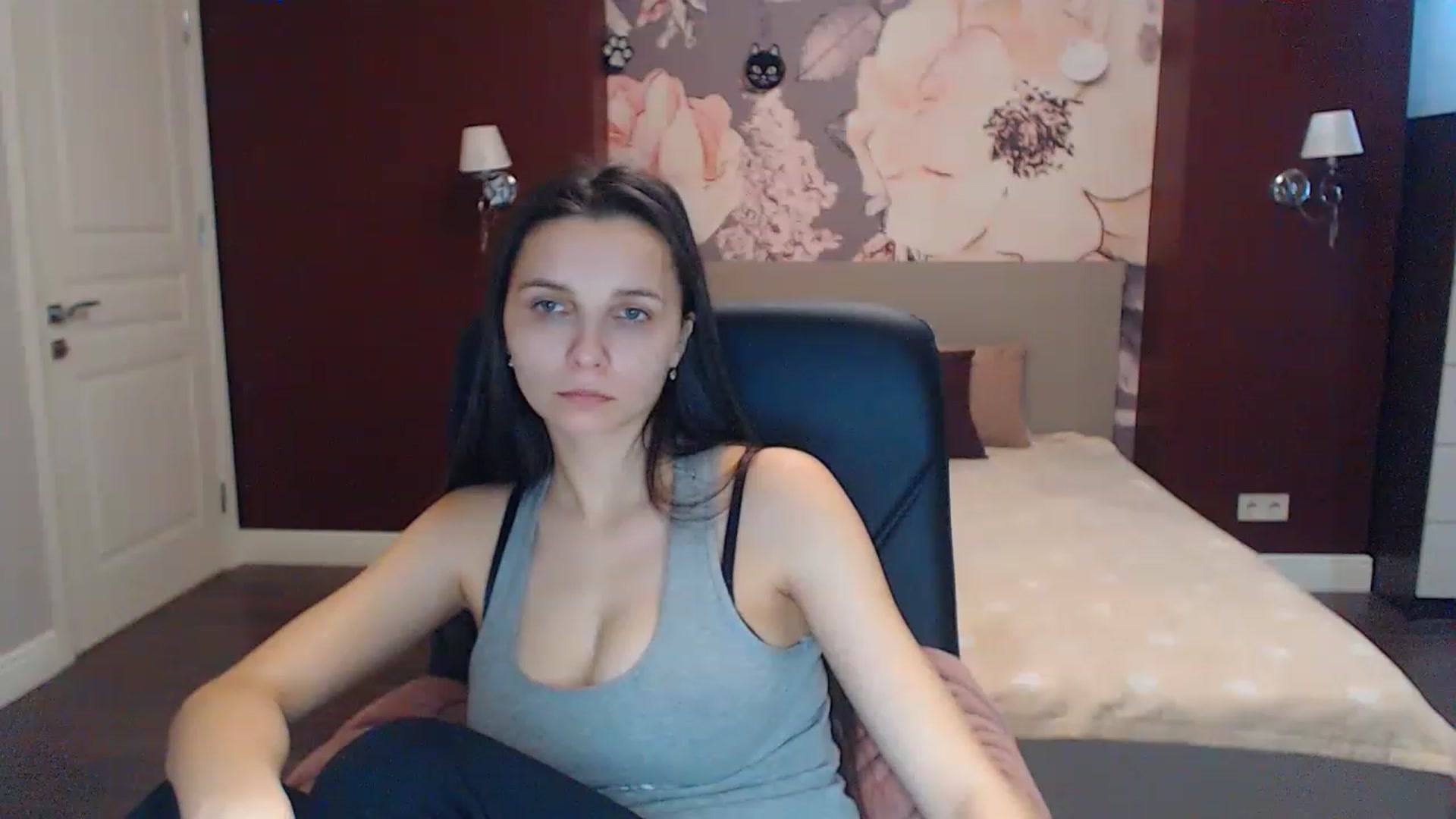 Karina_Mils video thumbnail
