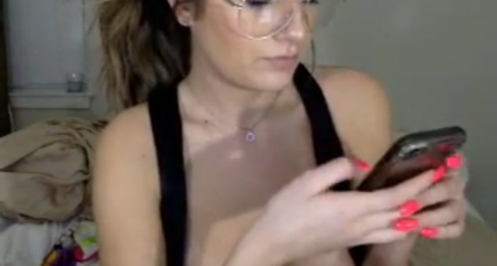 KekeXO video thumbnail