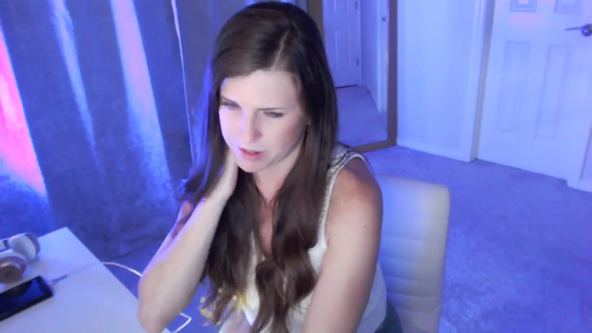 Anna_Online video thumbnail