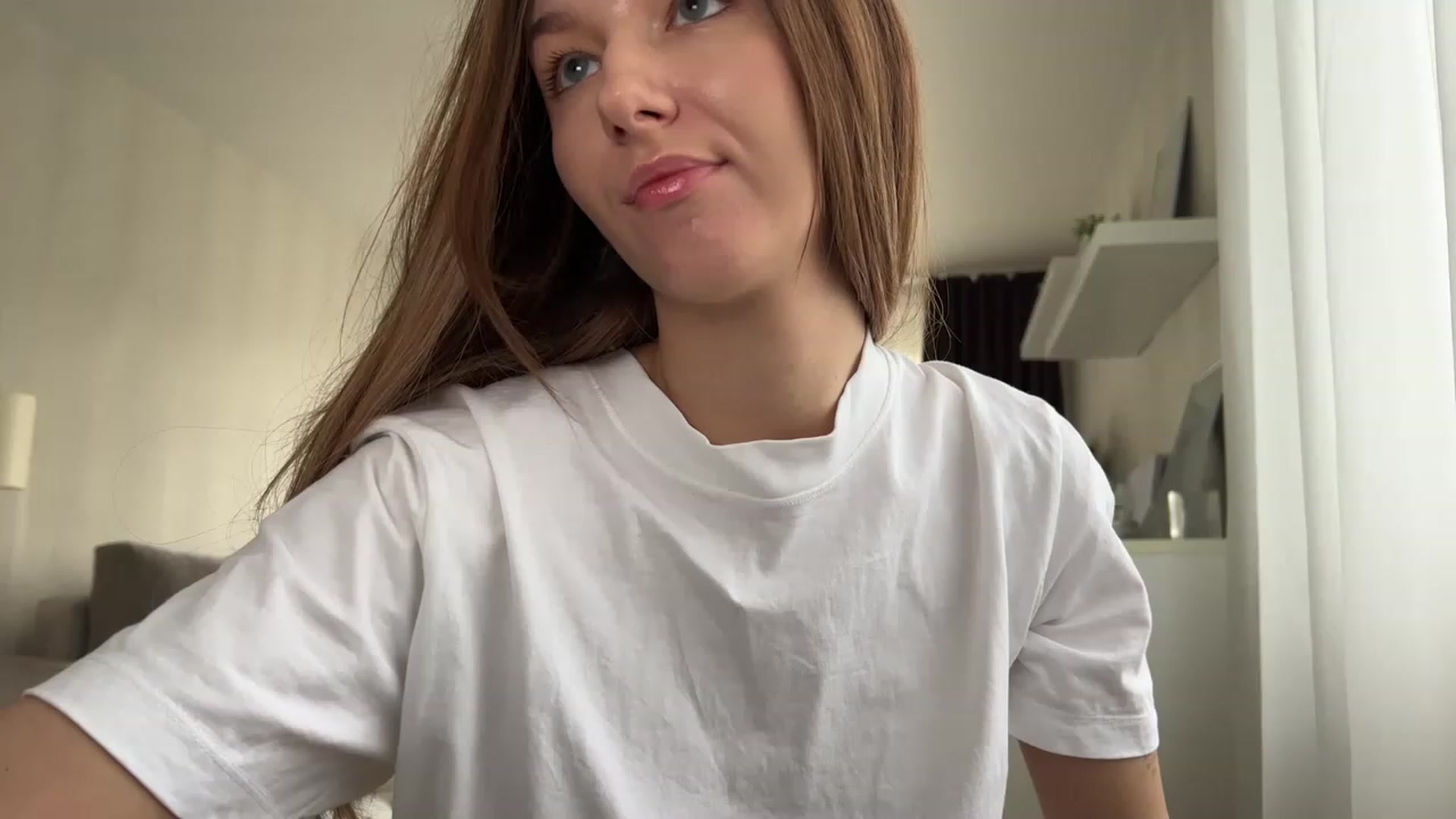 EllenOnline video thumbnail