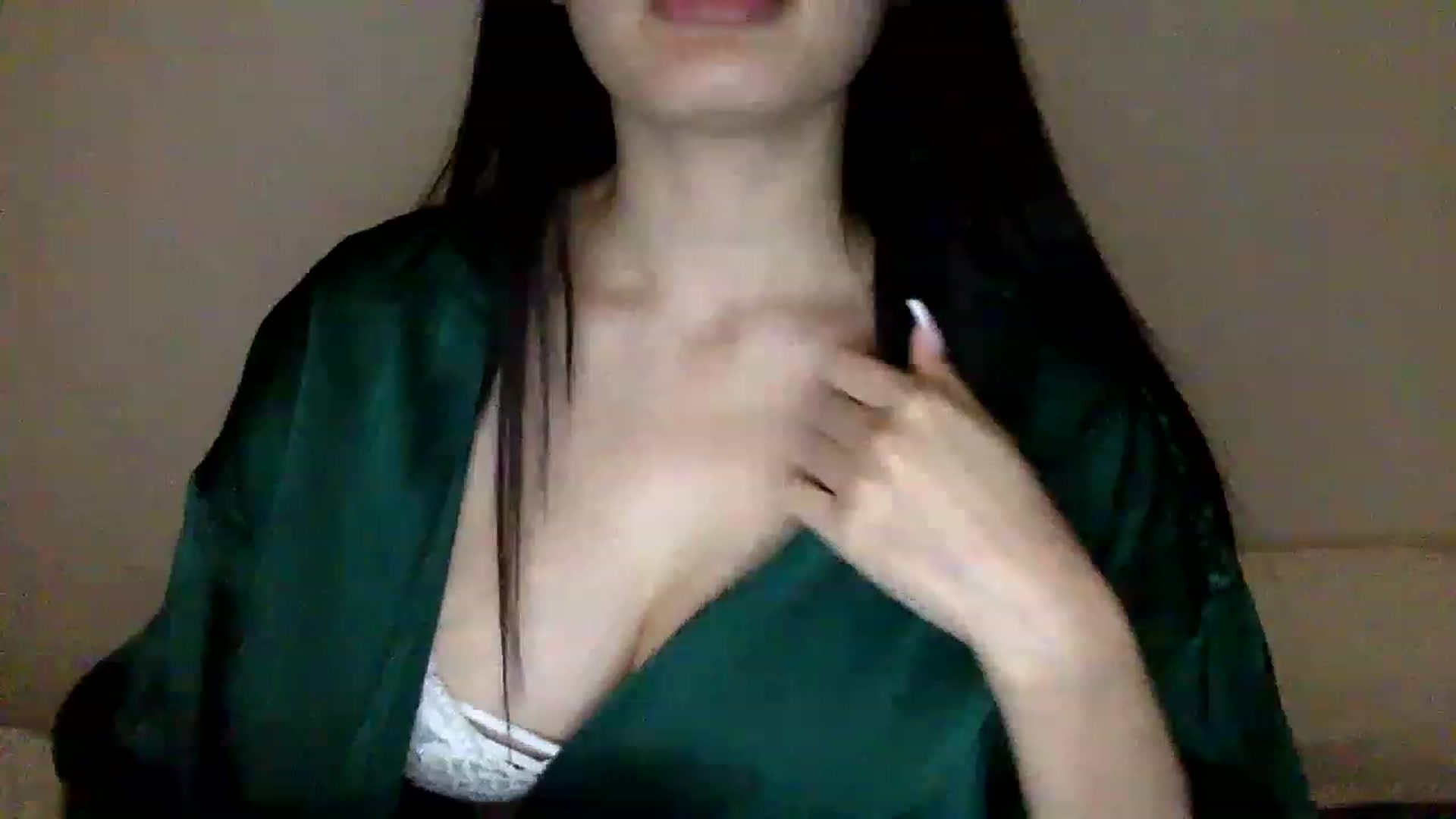 MsAkira video thumbnail