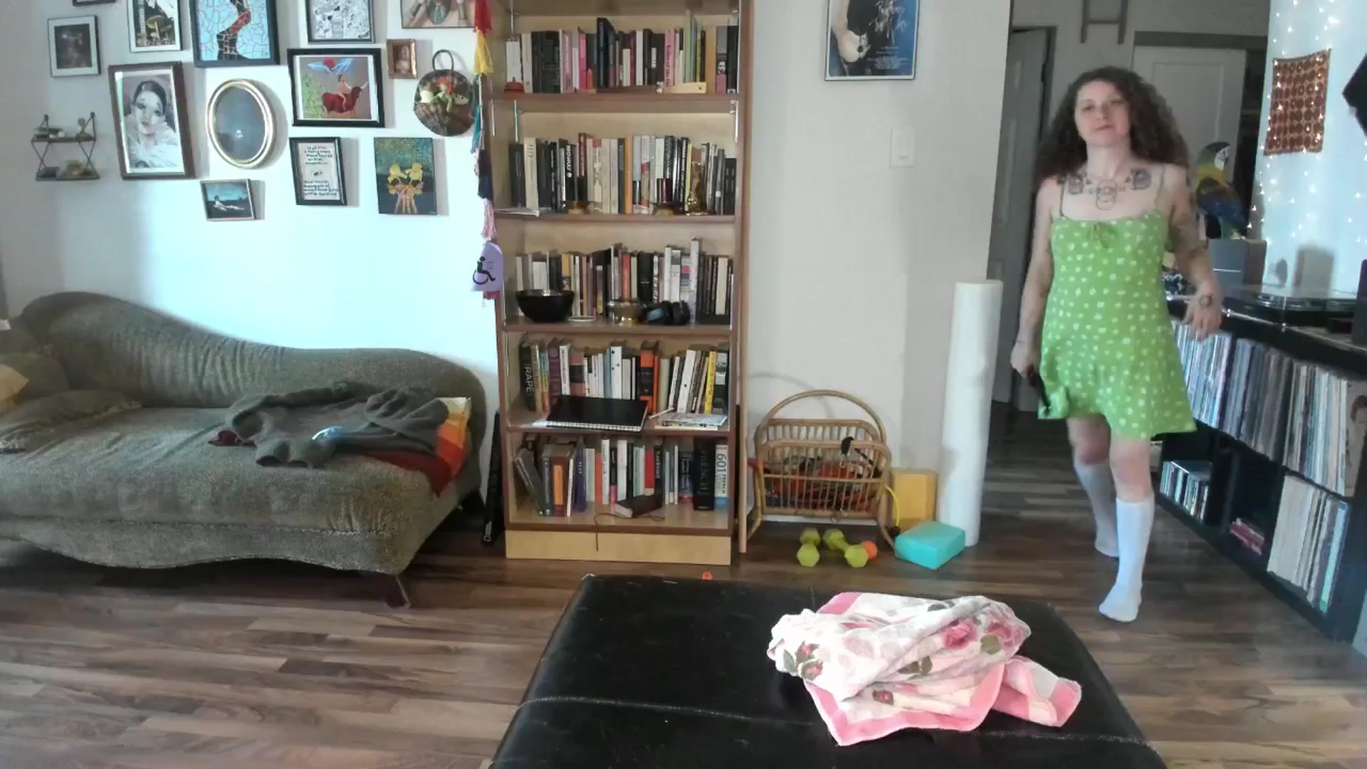 PeachyQueen_ video thumbnail