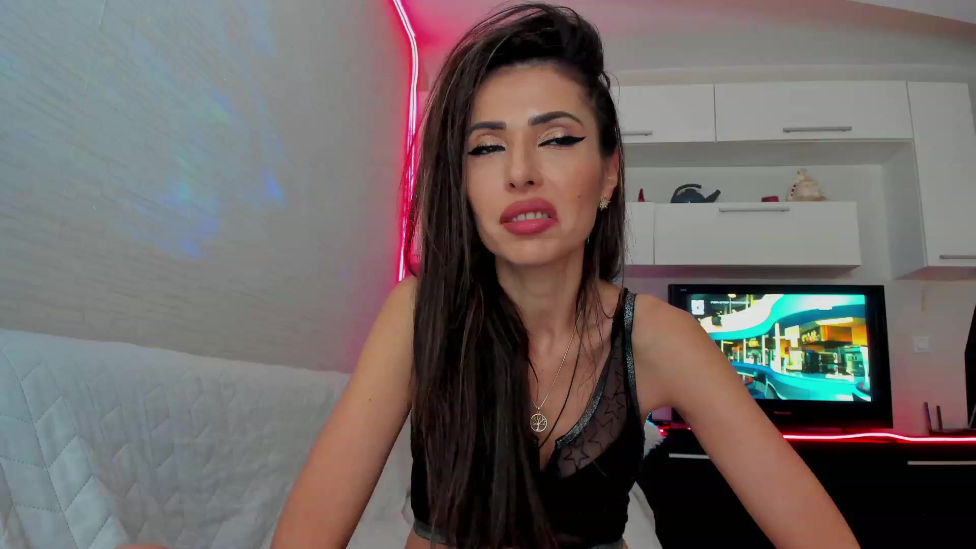 SmileyTinaa video thumbnail