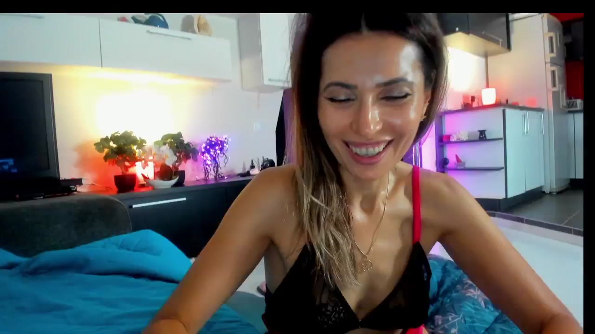 SmileyTinaa video thumbnail