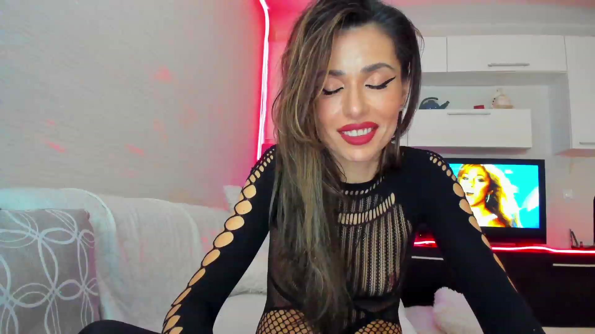SmileyTinaa video thumbnail