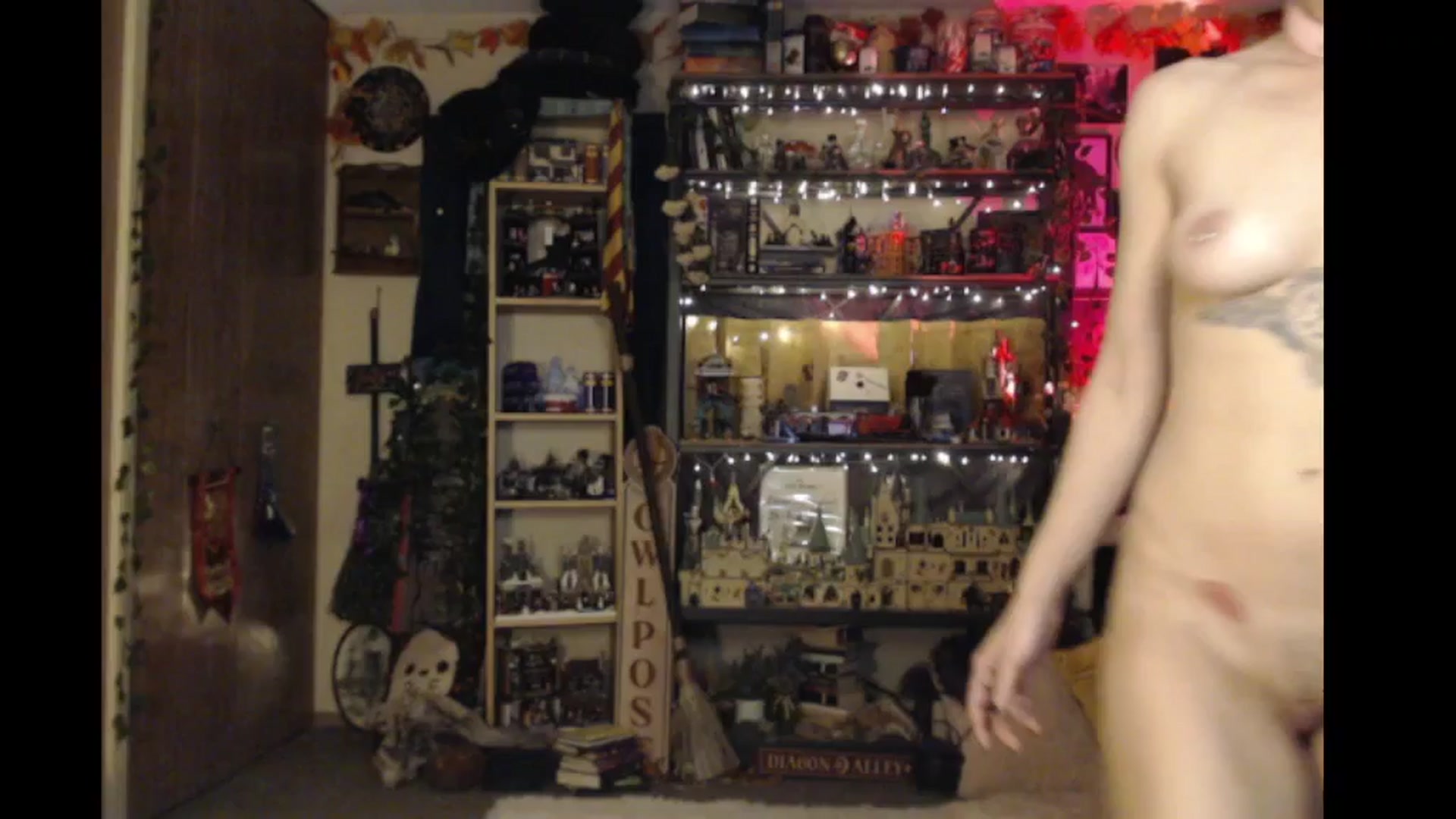 Ancored video thumbnail