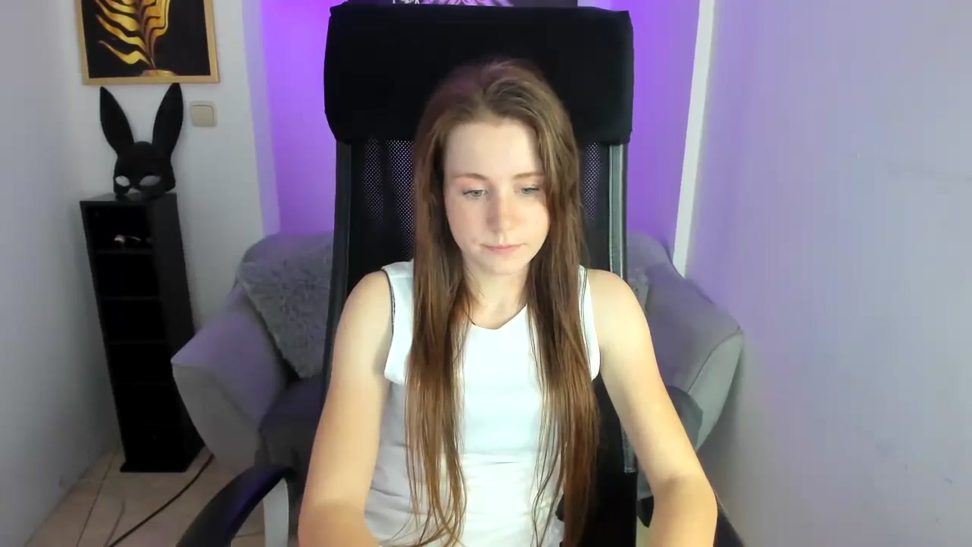 Moonshinee video thumbnail