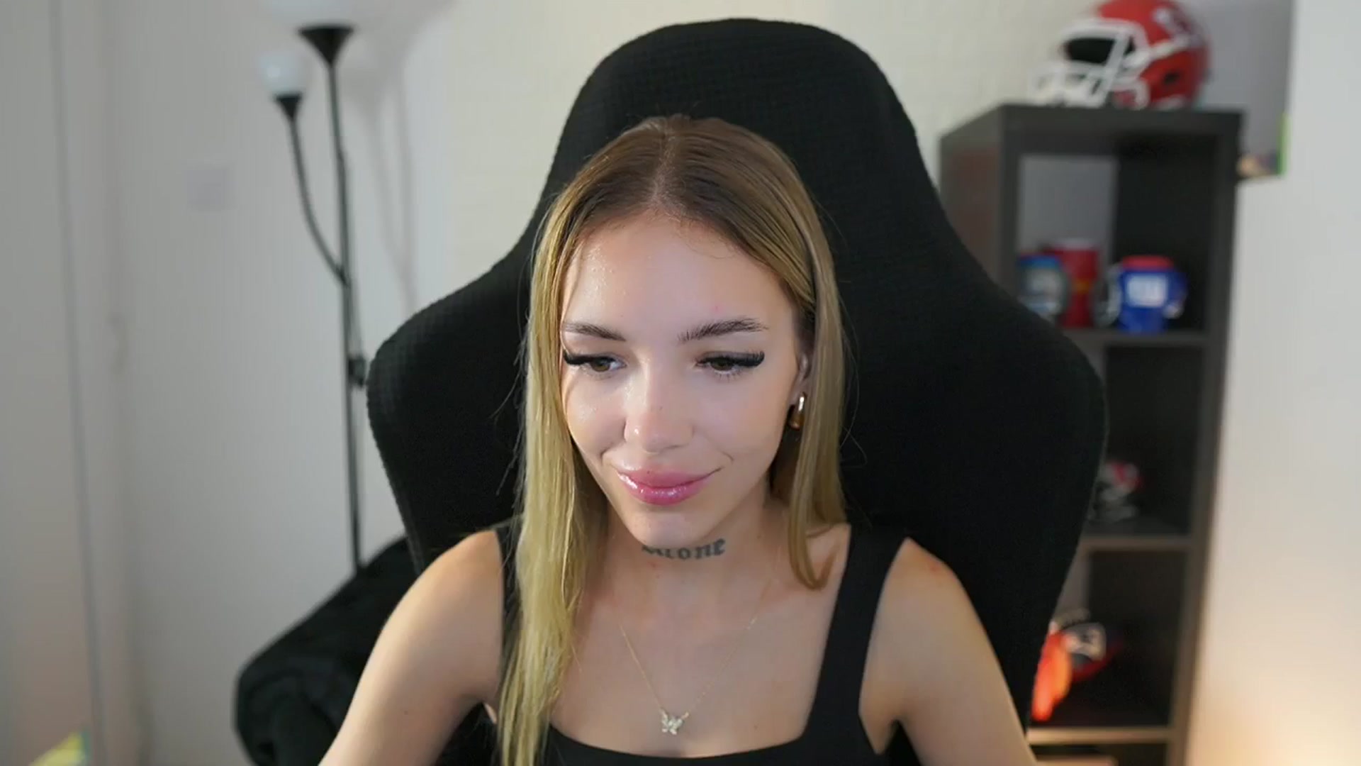 Alexxisky video thumbnail