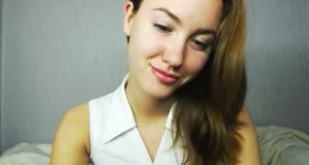 Ellie_18_ video thumbnail