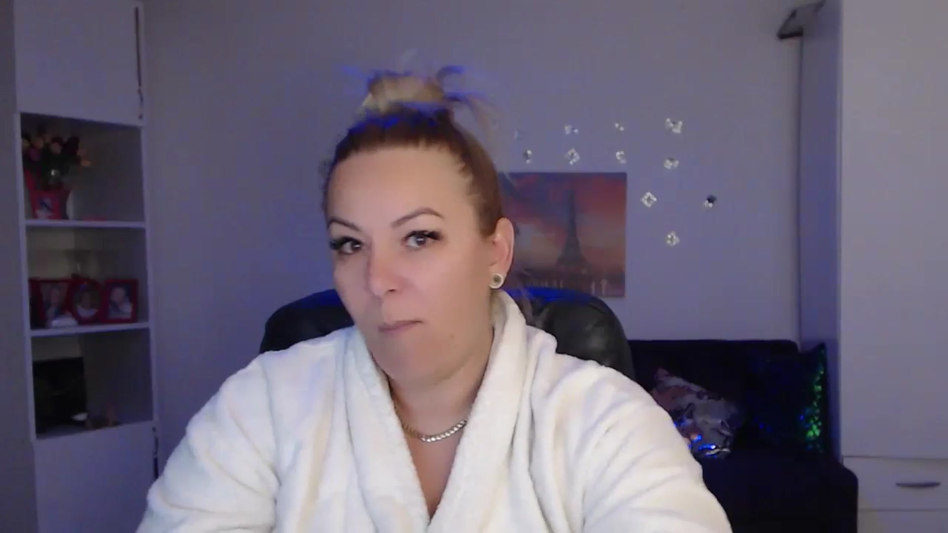 A_baby_Boo video thumbnail