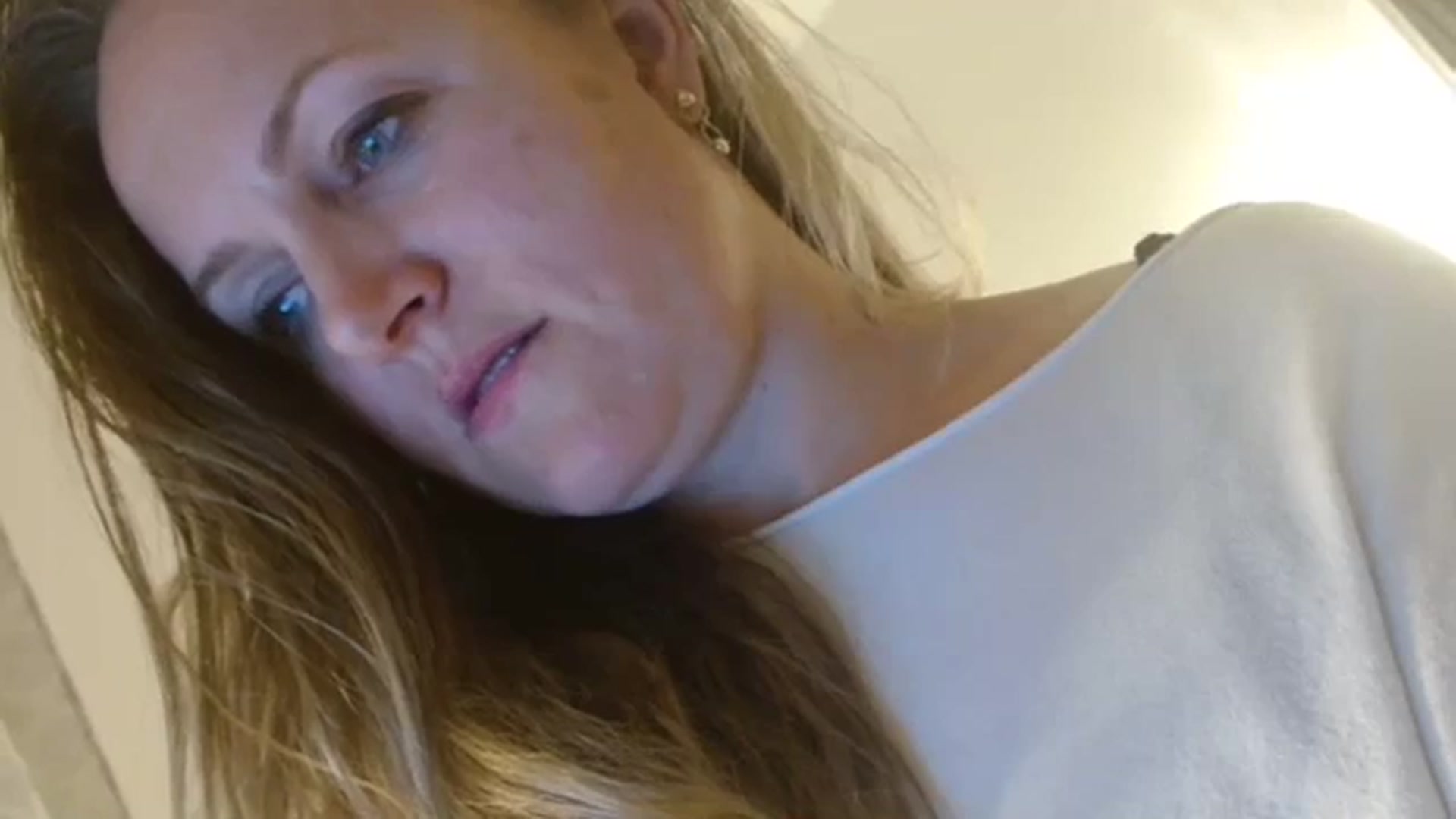 JustLily video thumbnail