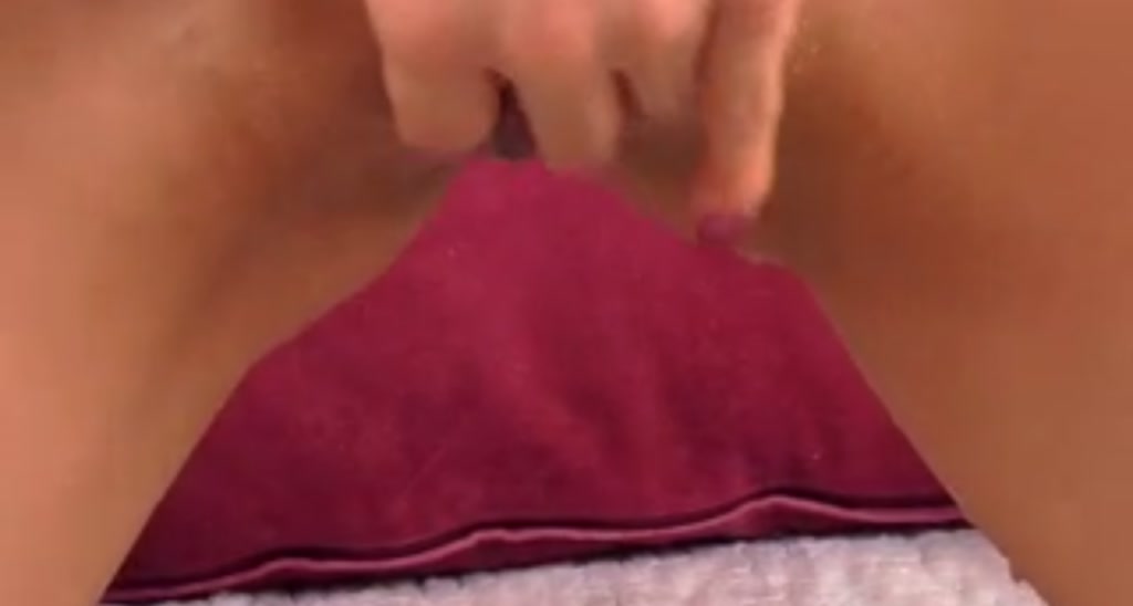 TiaRussel video thumbnail