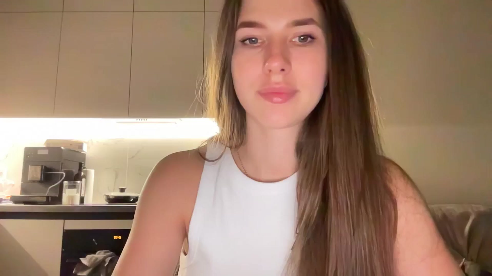 kissfreeze video thumbnail