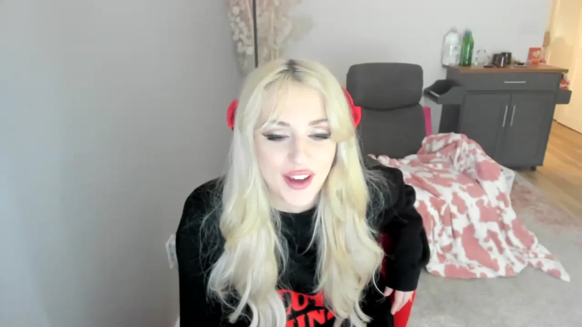HUGEcuckDOMME video thumbnail