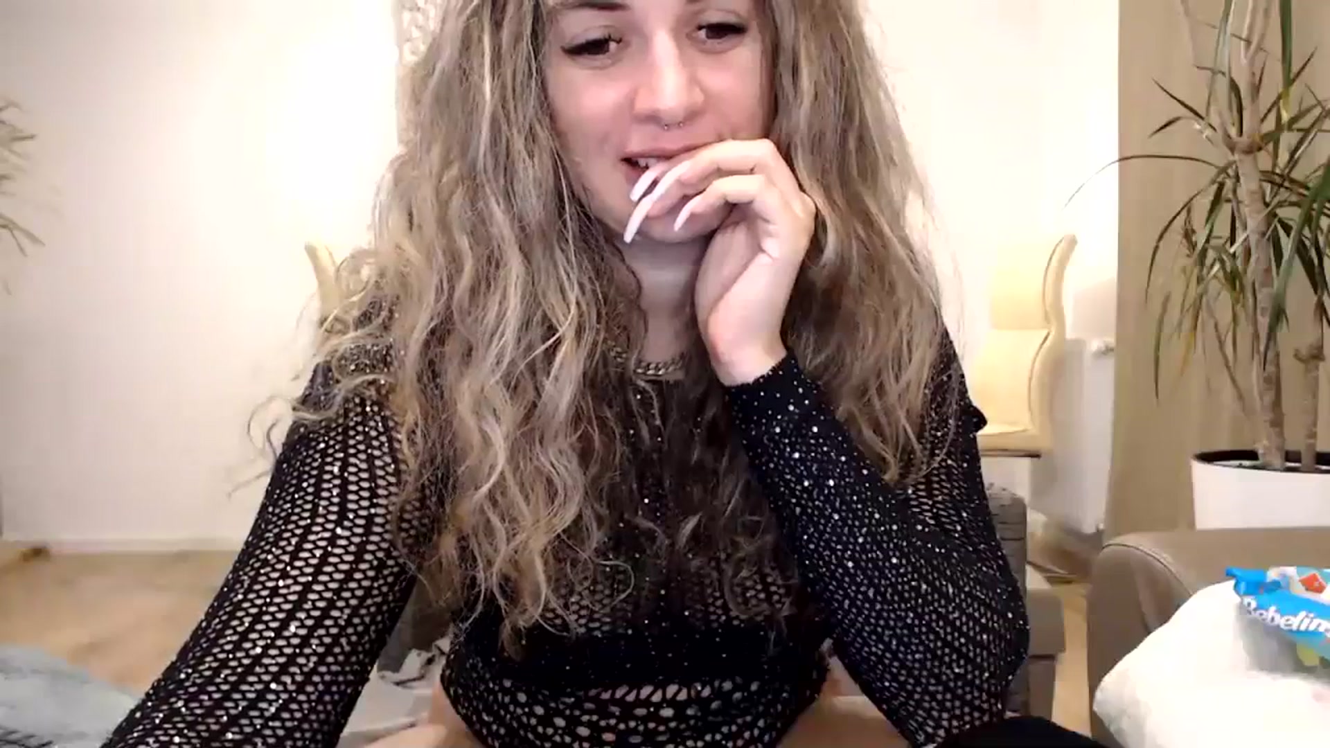 MissDivinna video thumbnail