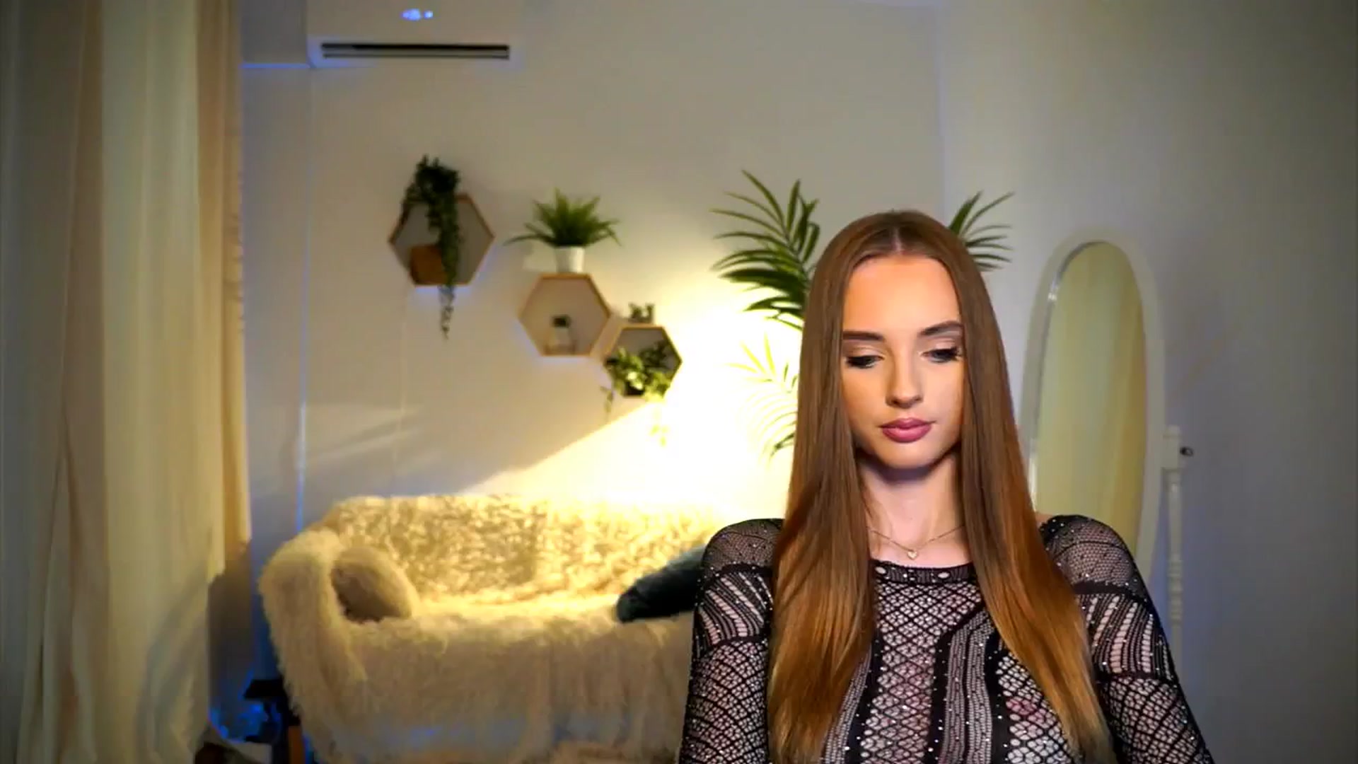 petitegonwild video thumbnail