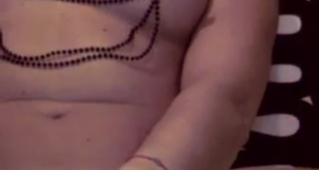 GSarah video thumbnail