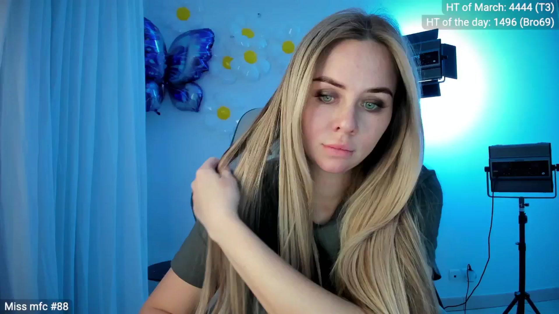 Linda_0nline video thumbnail