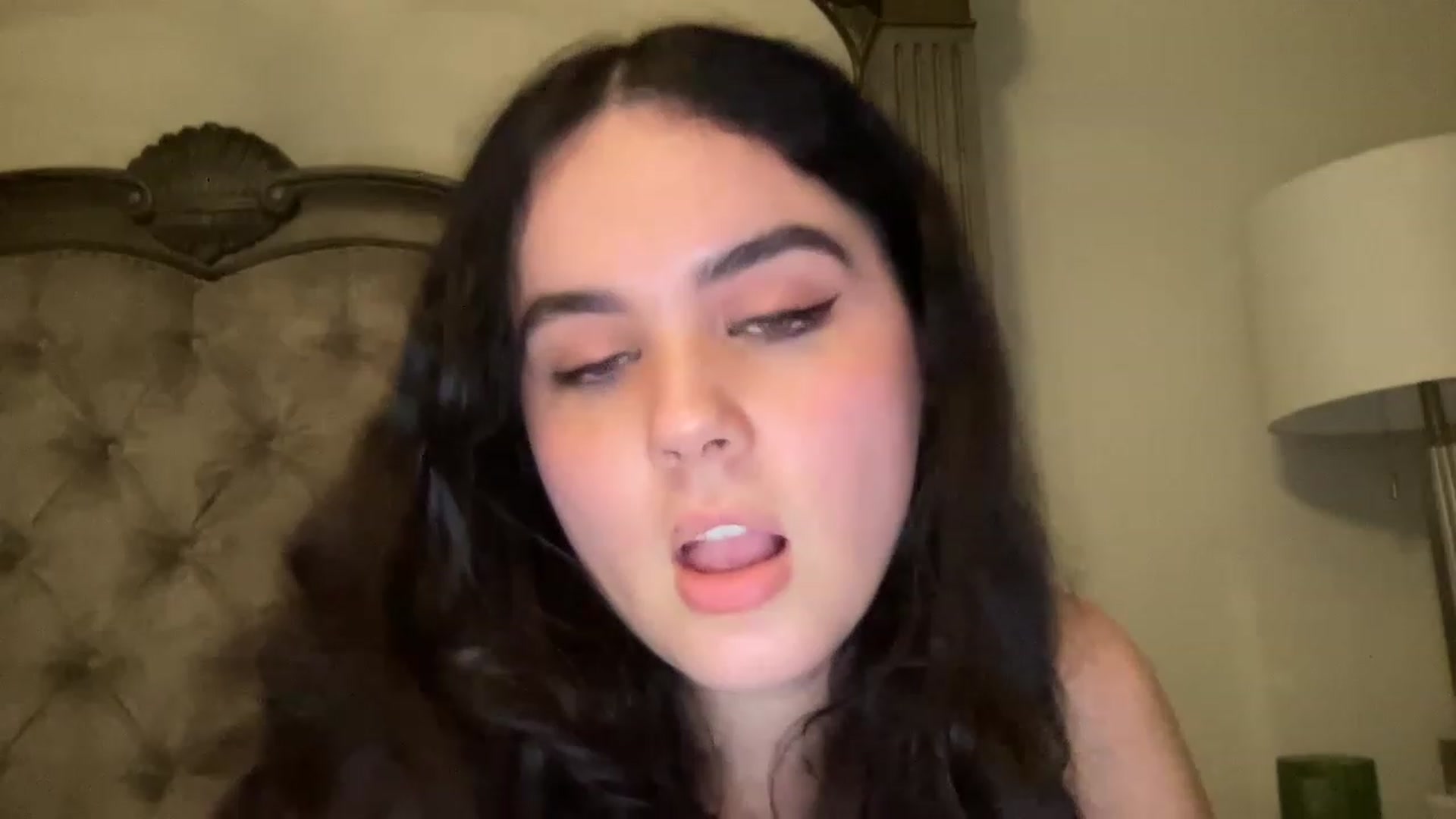 Giaislovely video thumbnail