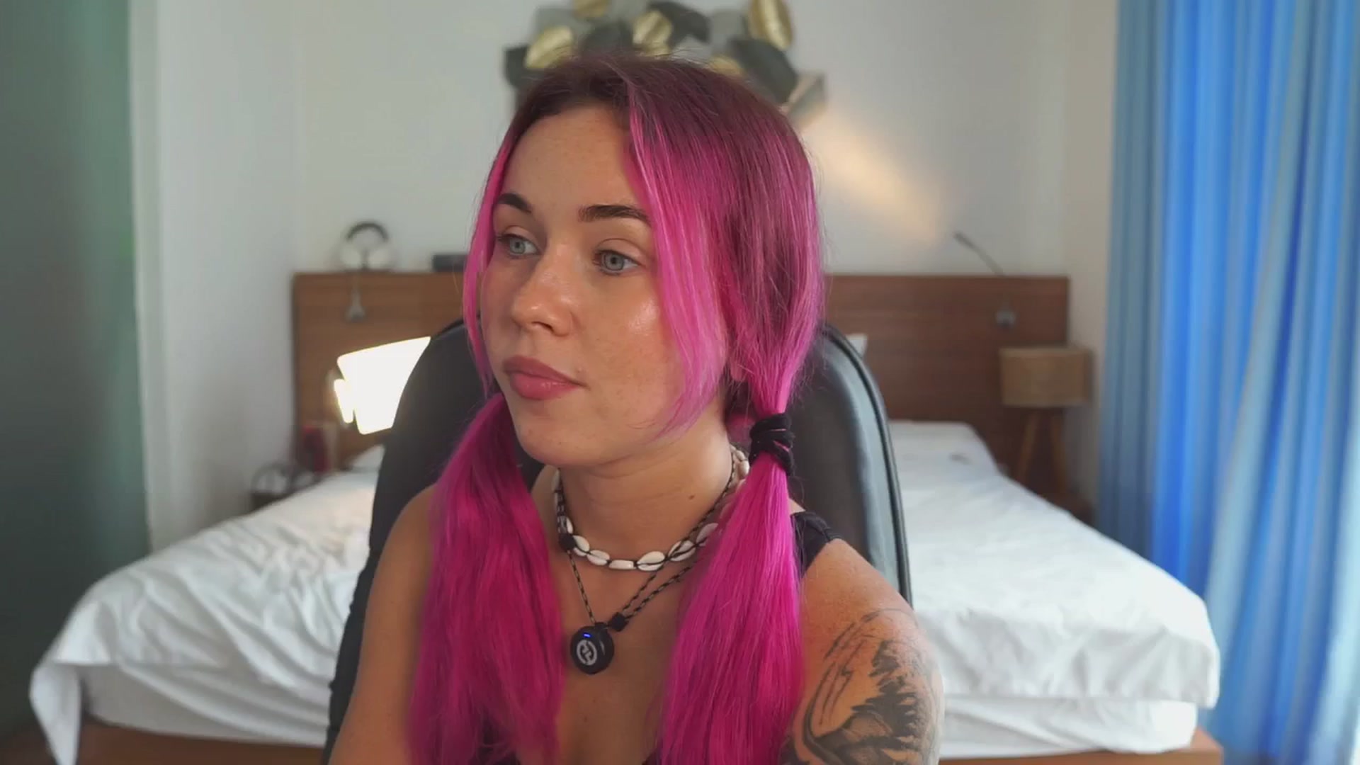 Sarah_Pink video thumbnail