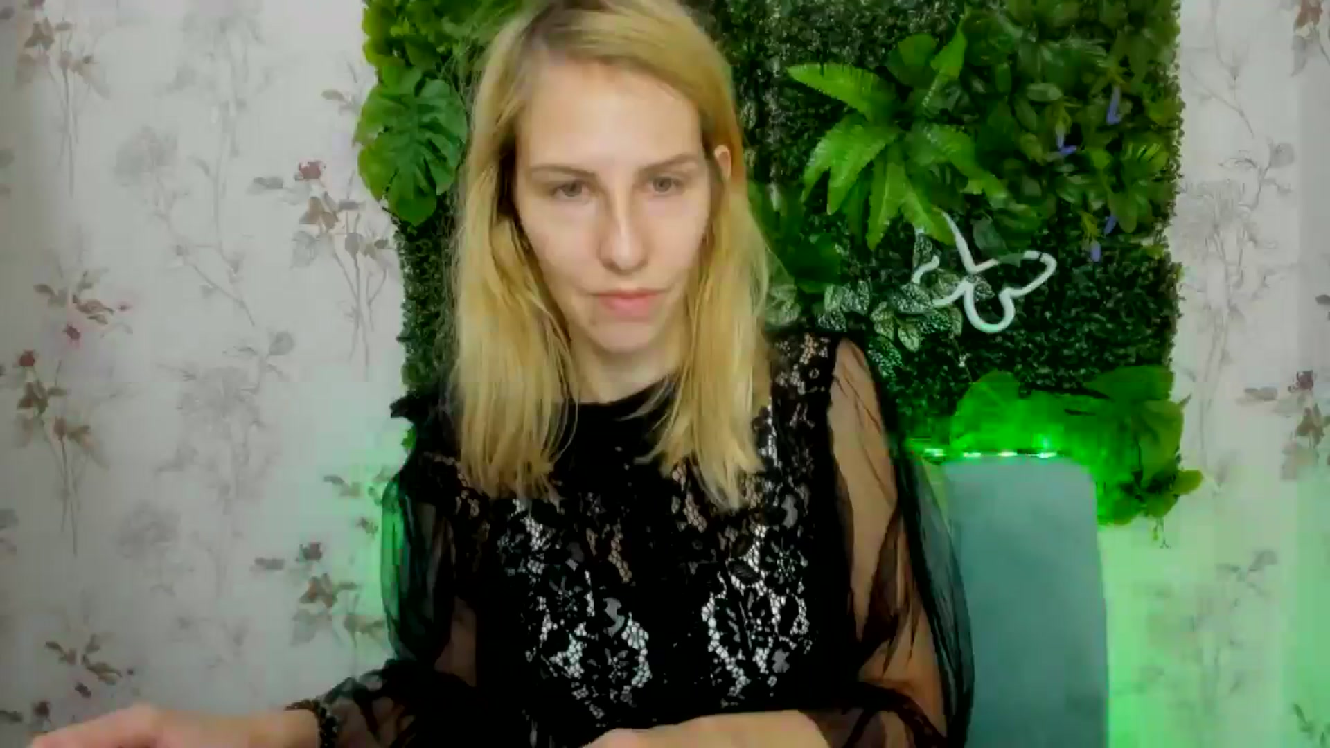 EmmaKriss video thumbnail