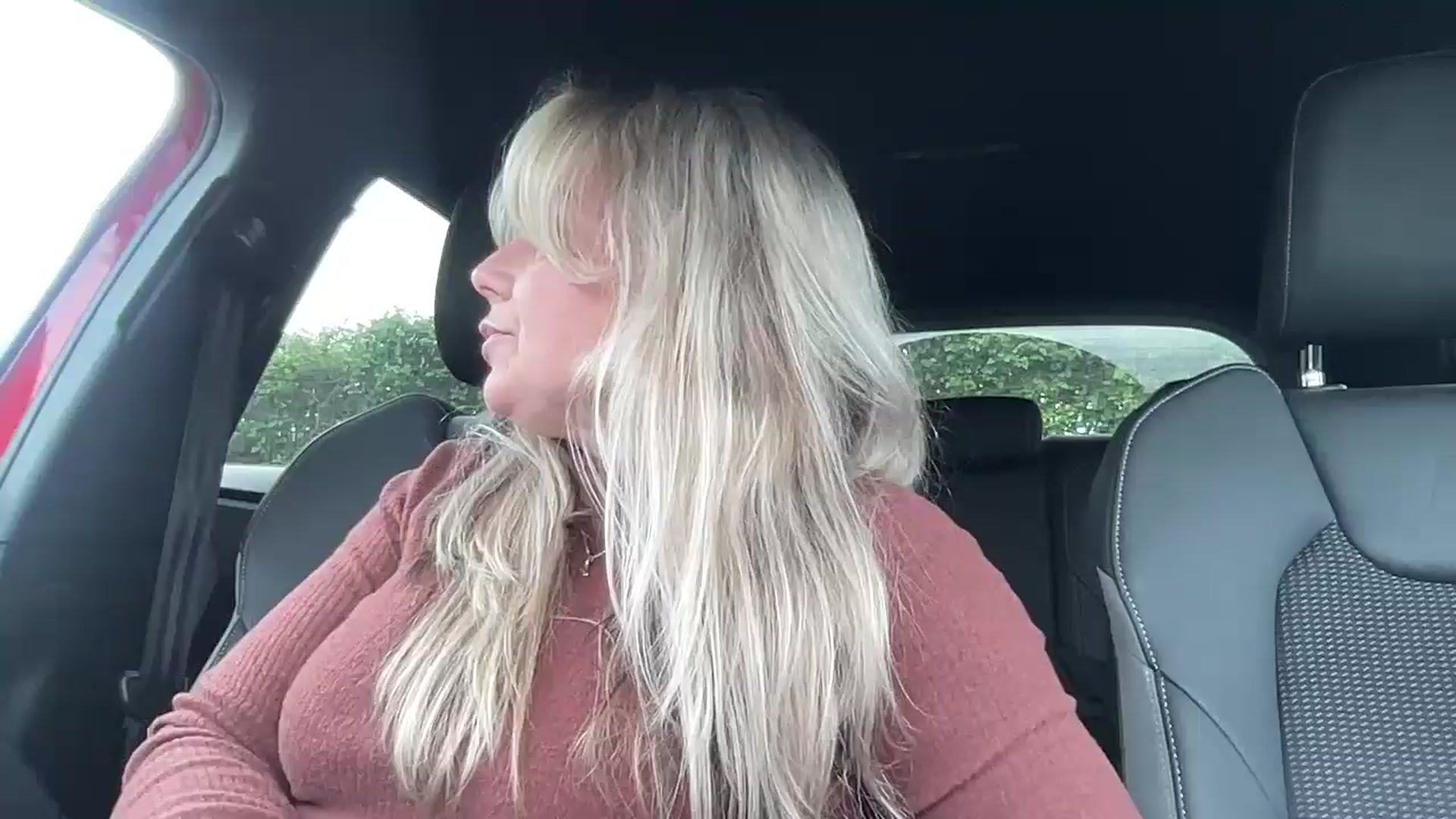 Little_L video thumbnail