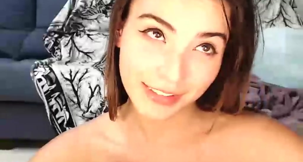ArianaVan video thumbnail