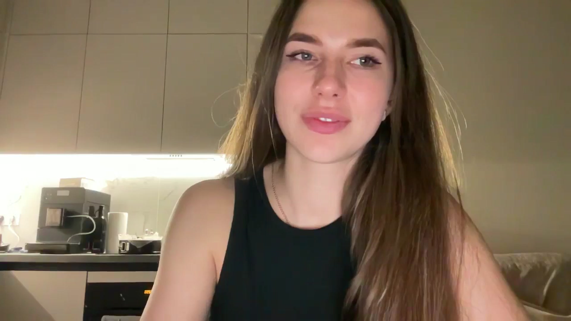 kissfreeze video thumbnail