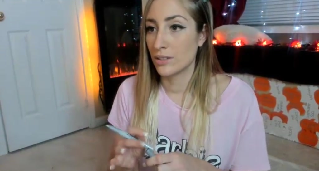 KellyBarbiee video thumbnail