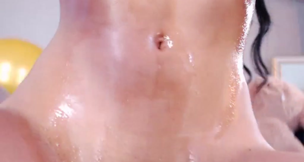 AdrianaBella video thumbnail