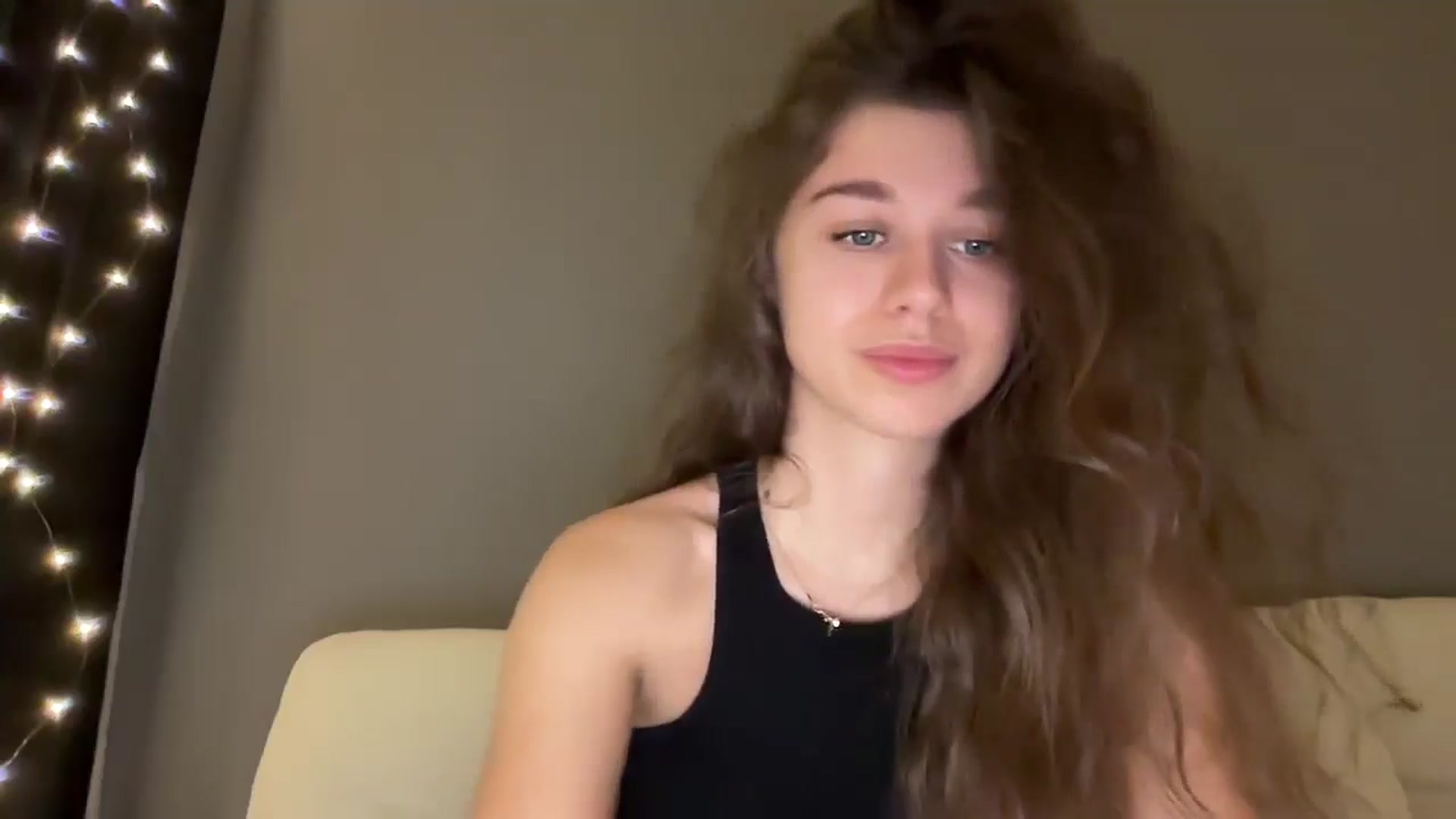 JewelReigns video thumbnail