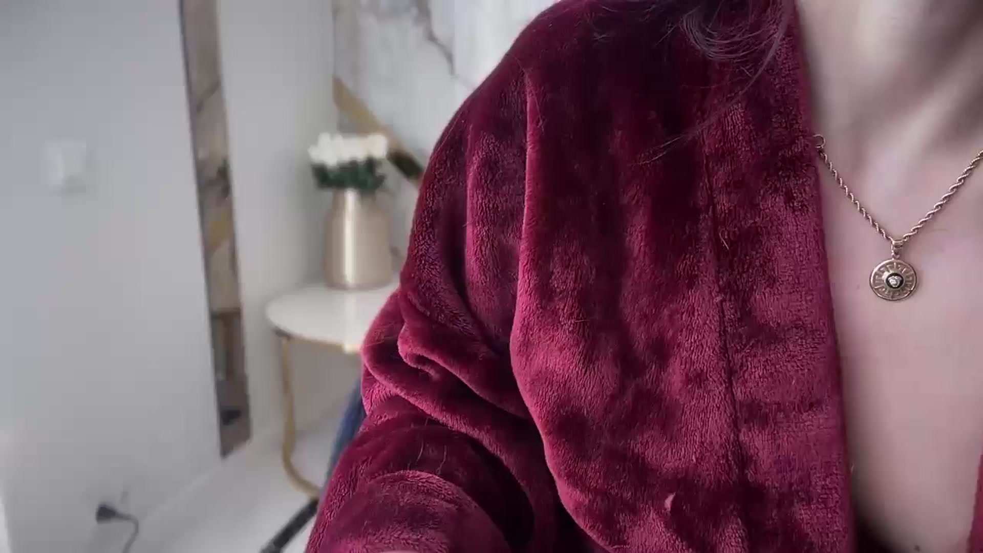 UGLYGIRL_ video thumbnail