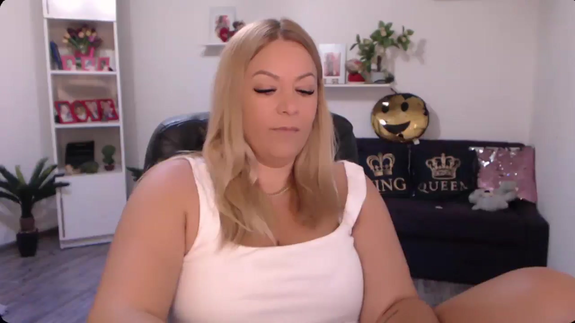 A_baby_Boo video thumbnail