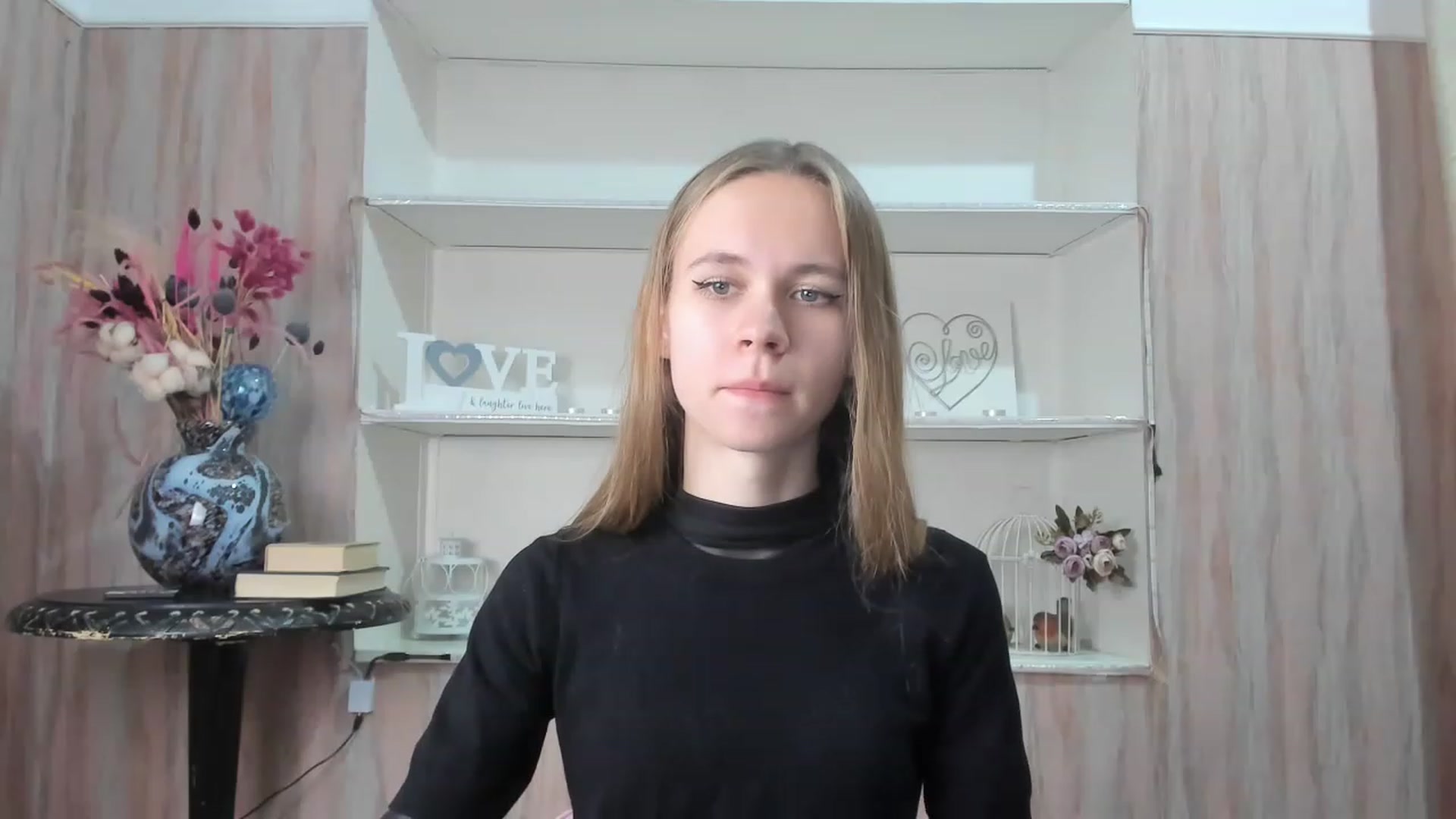 MeganGirll video thumbnail