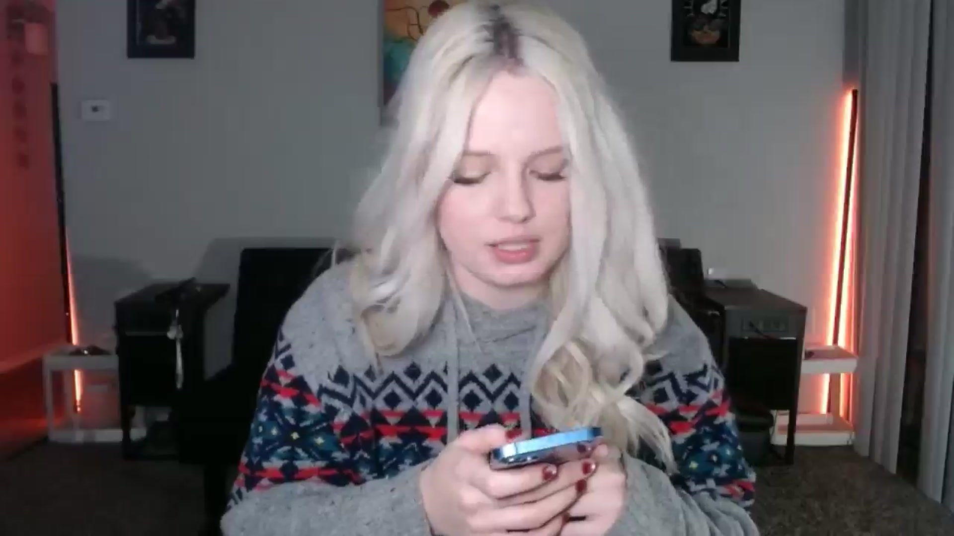 thtoneblonde video thumbnail