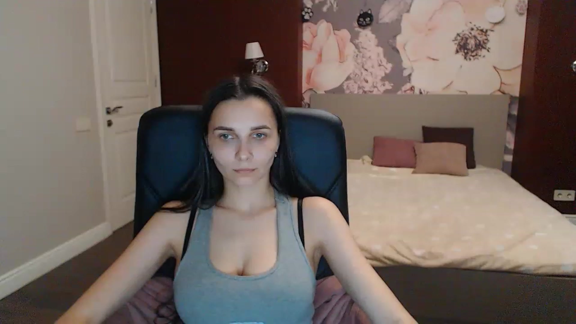 Karina_Mils video thumbnail