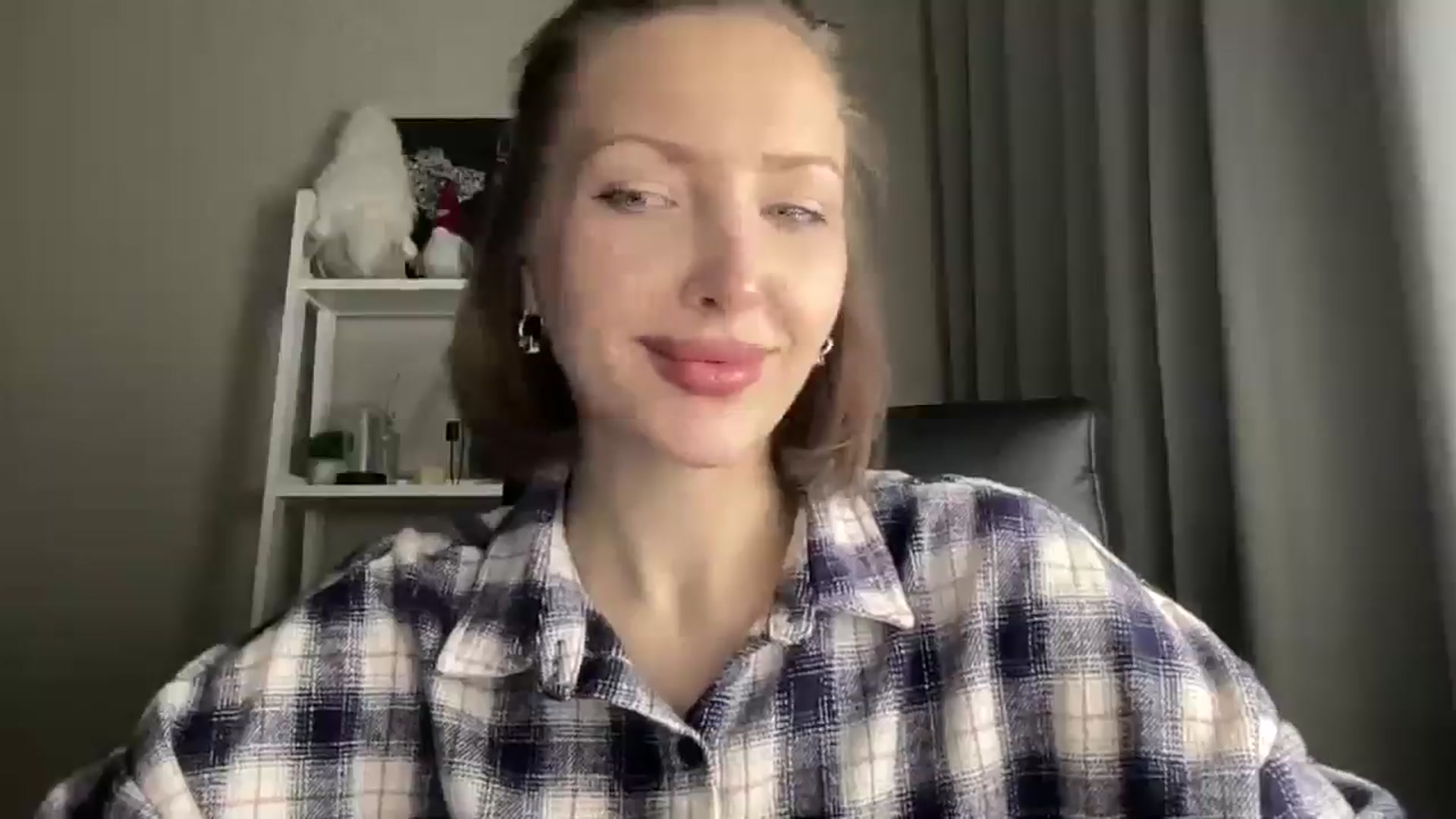 Di_Pearl video thumbnail
