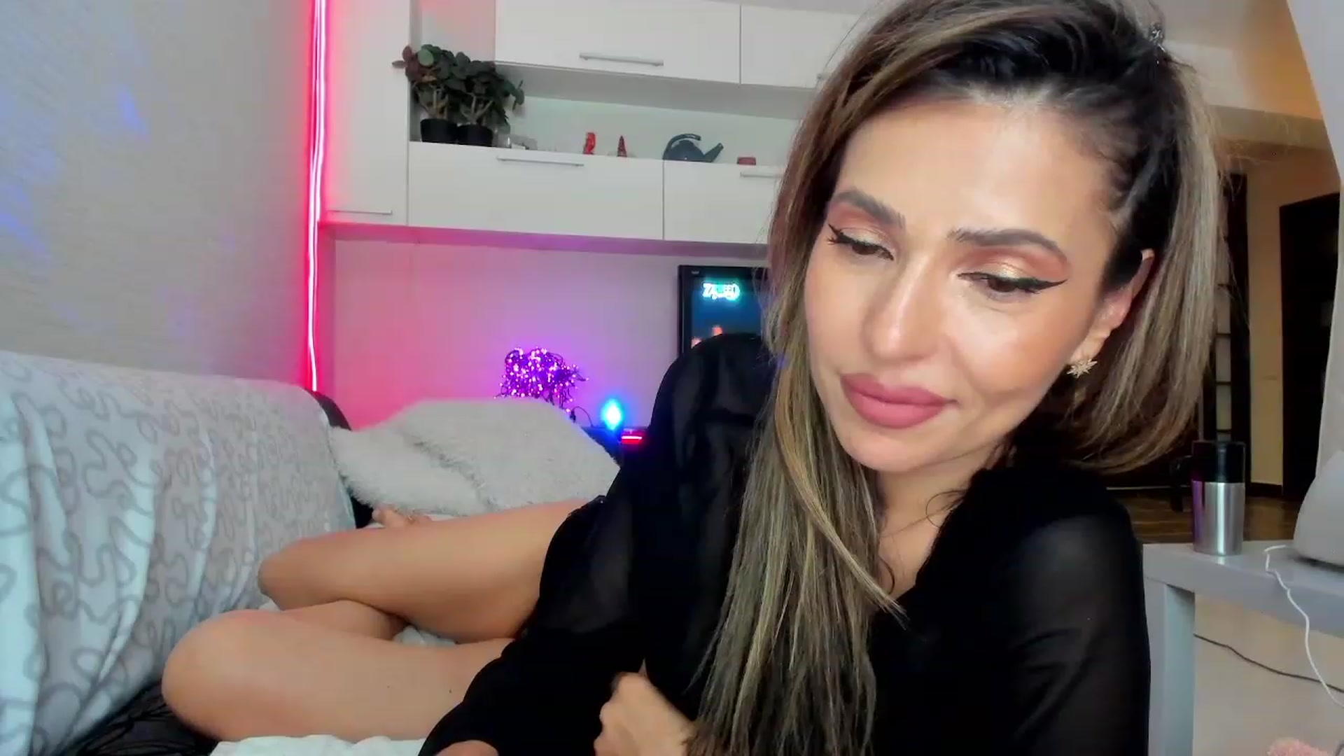 SmileyTinaa video thumbnail