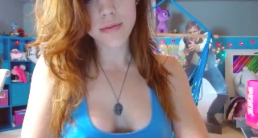 MissMolly video thumbnail