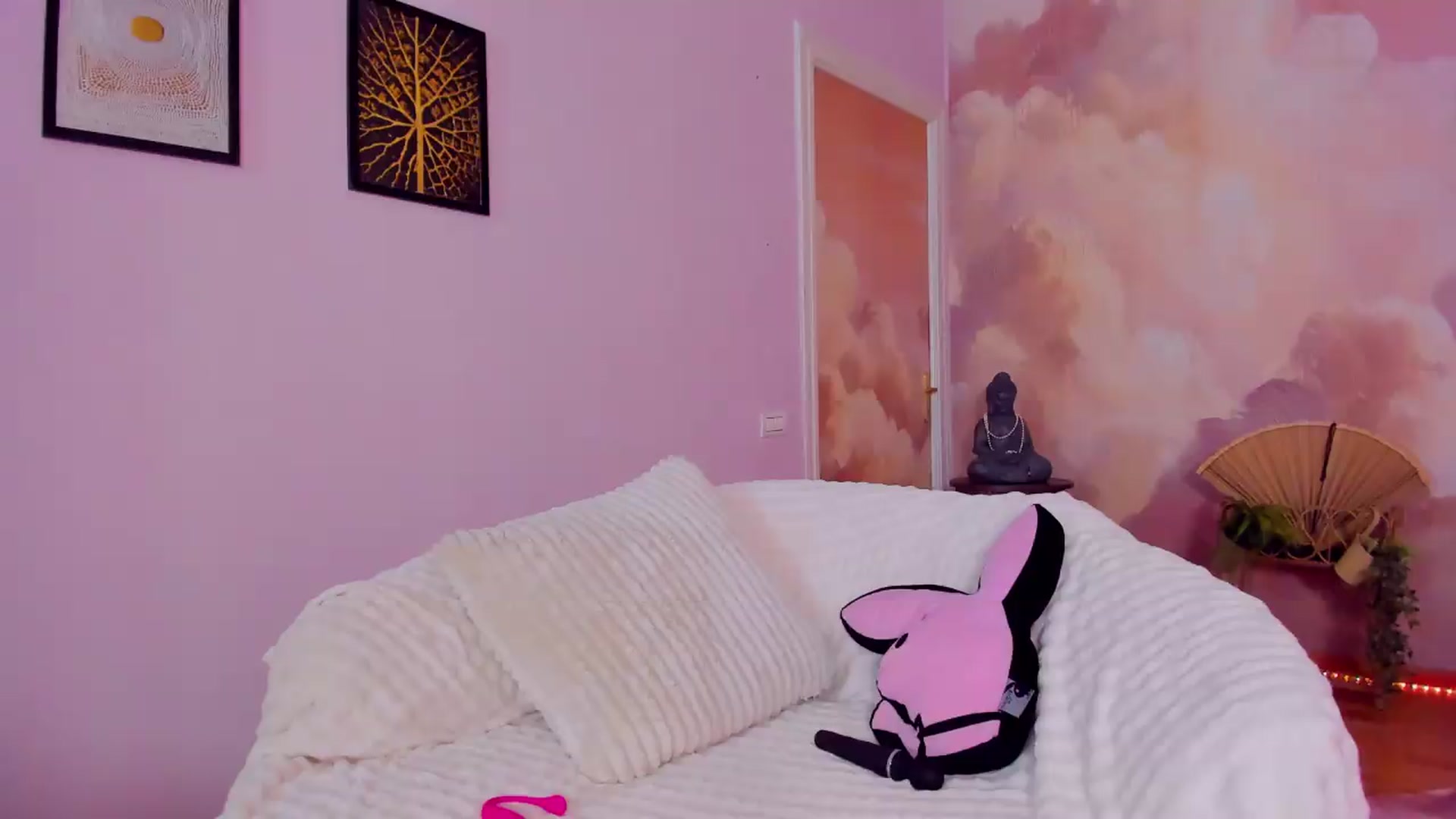 AwwwElla video thumbnail