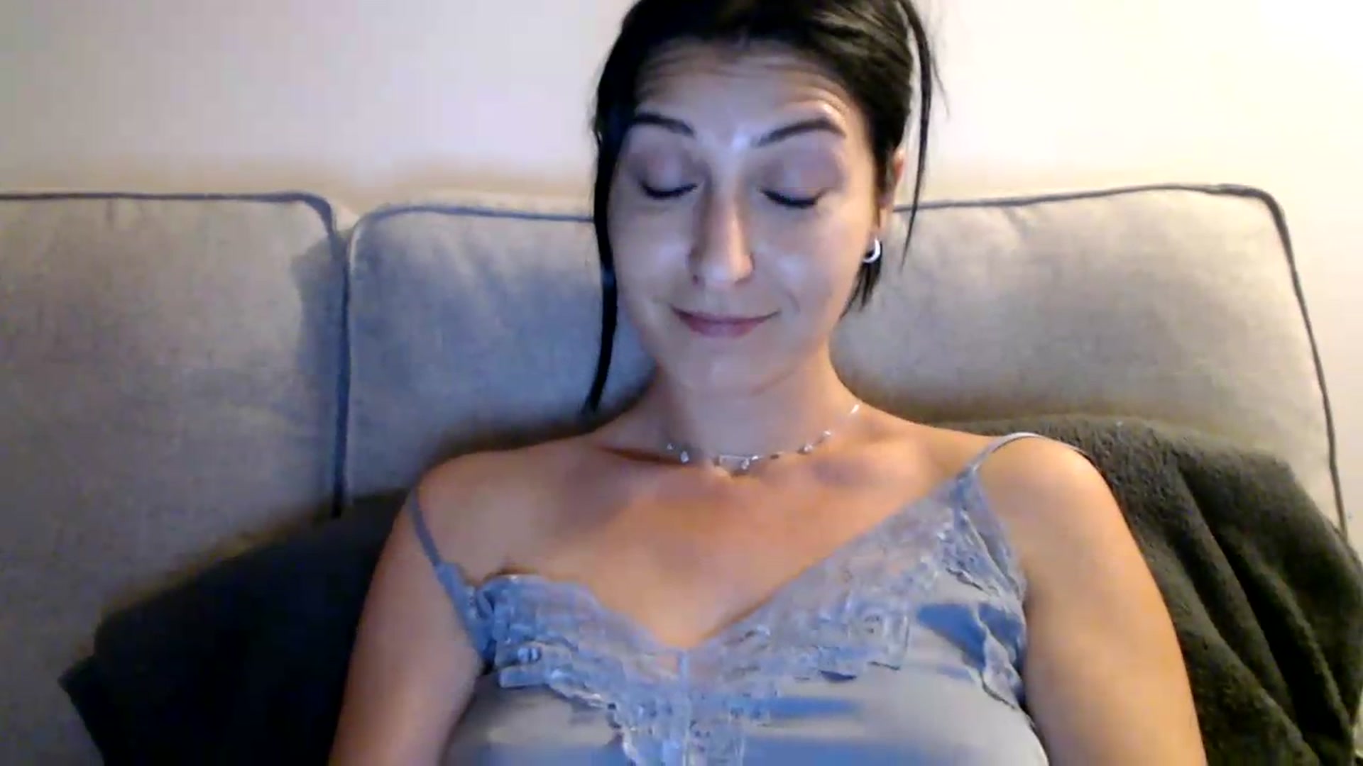 Yara_77 video thumbnail