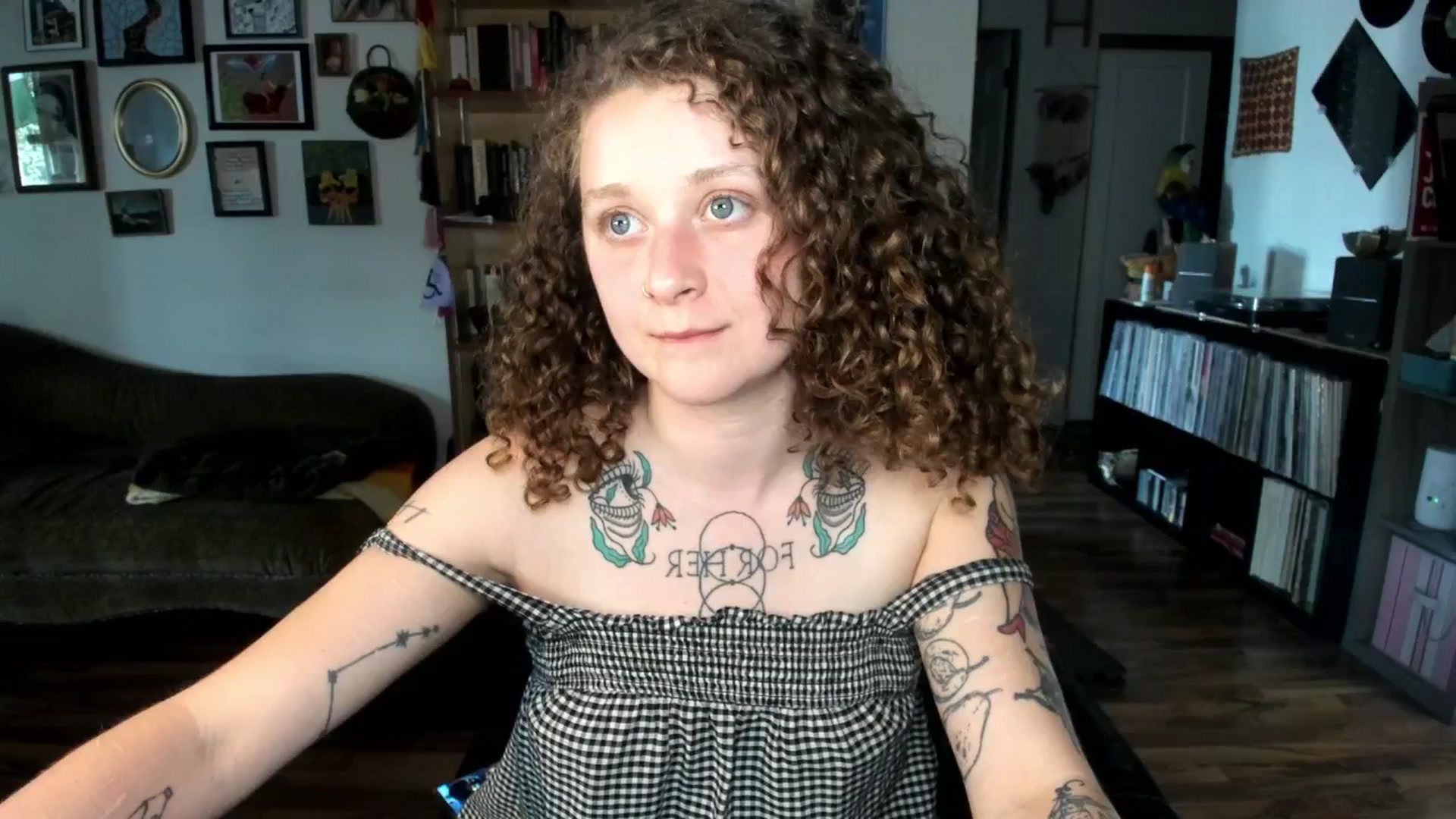 PeachyQueen_ video thumbnail