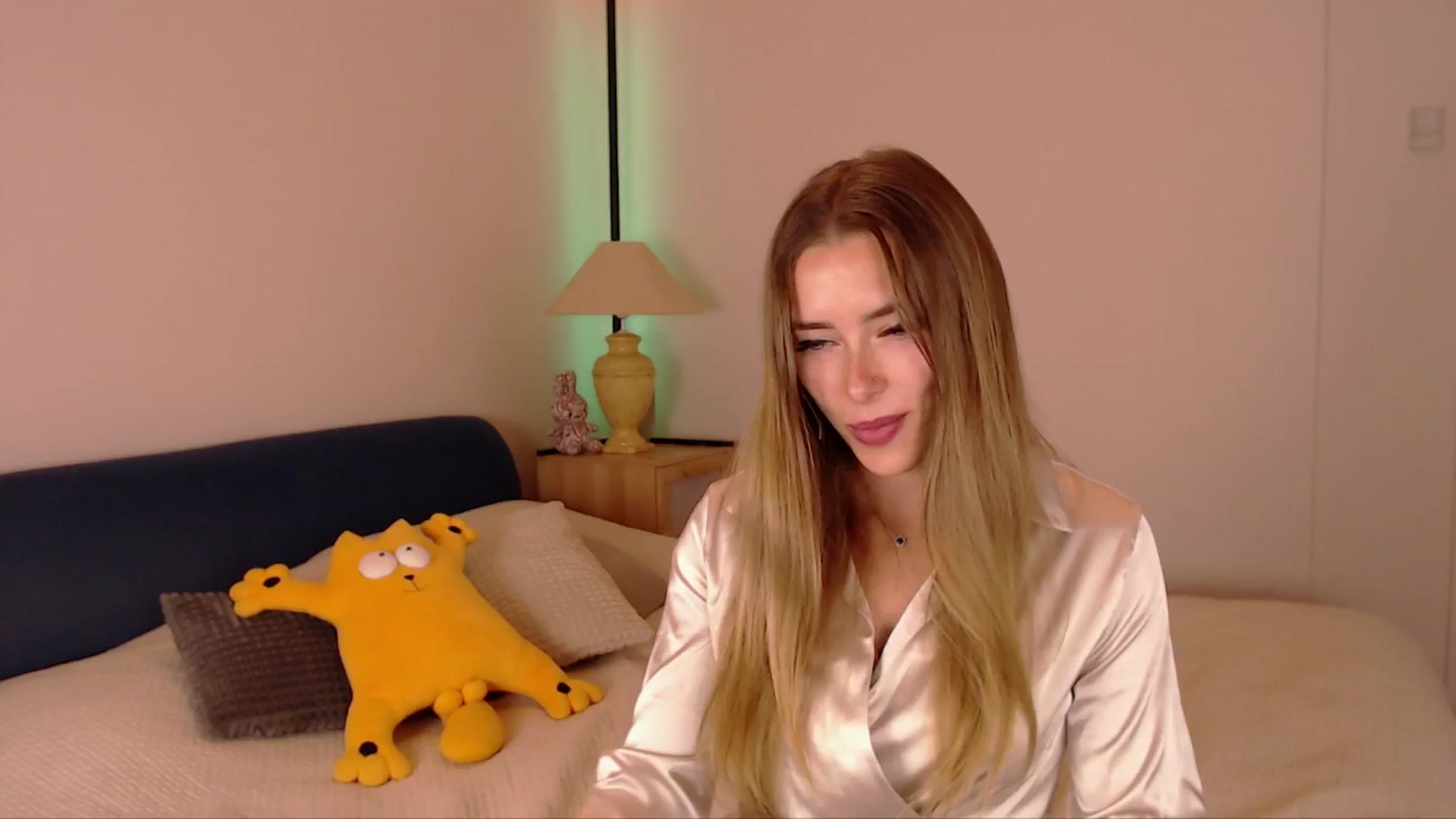 SimonsWife video thumbnail