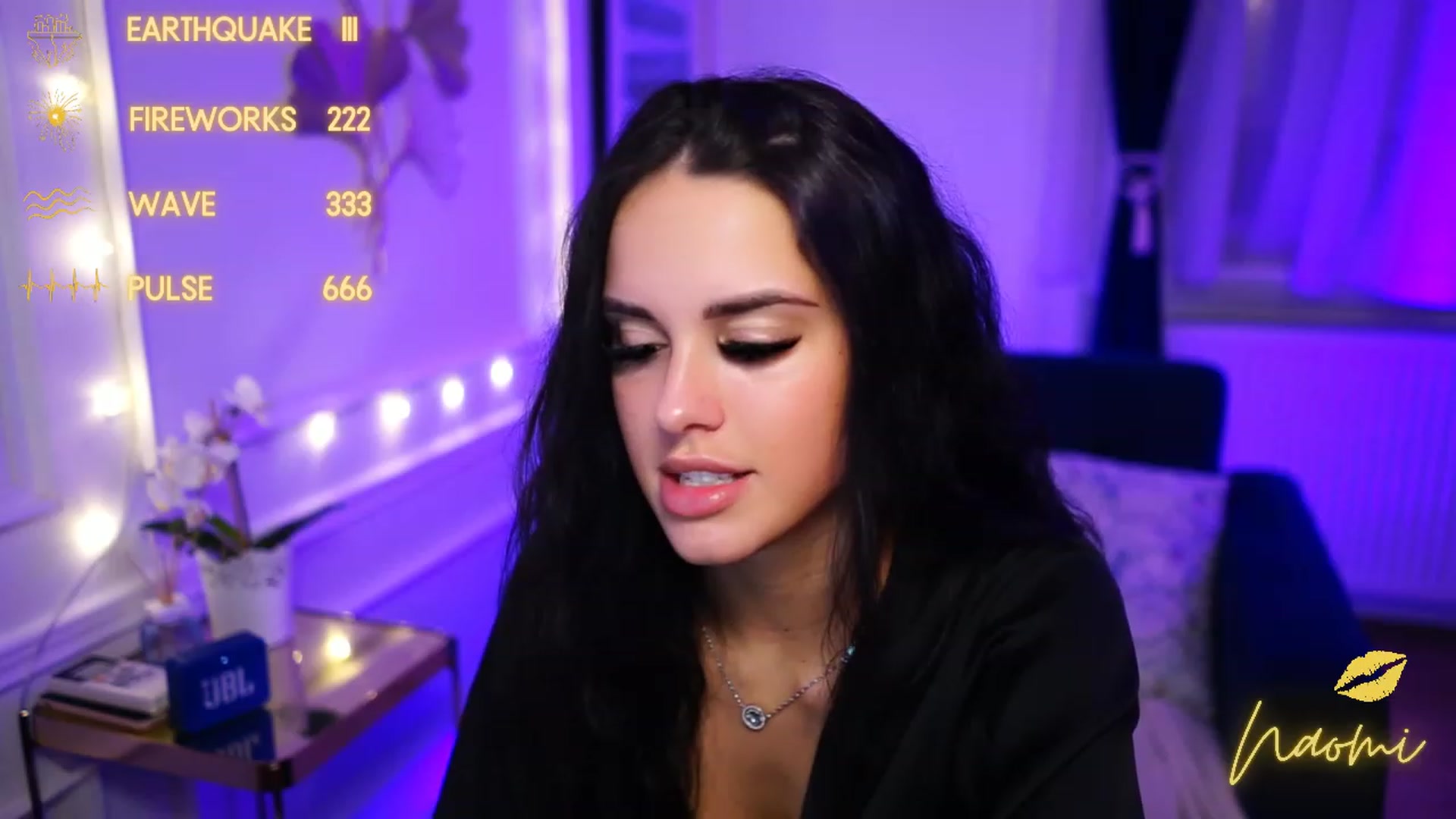cinnabellee video thumbnail