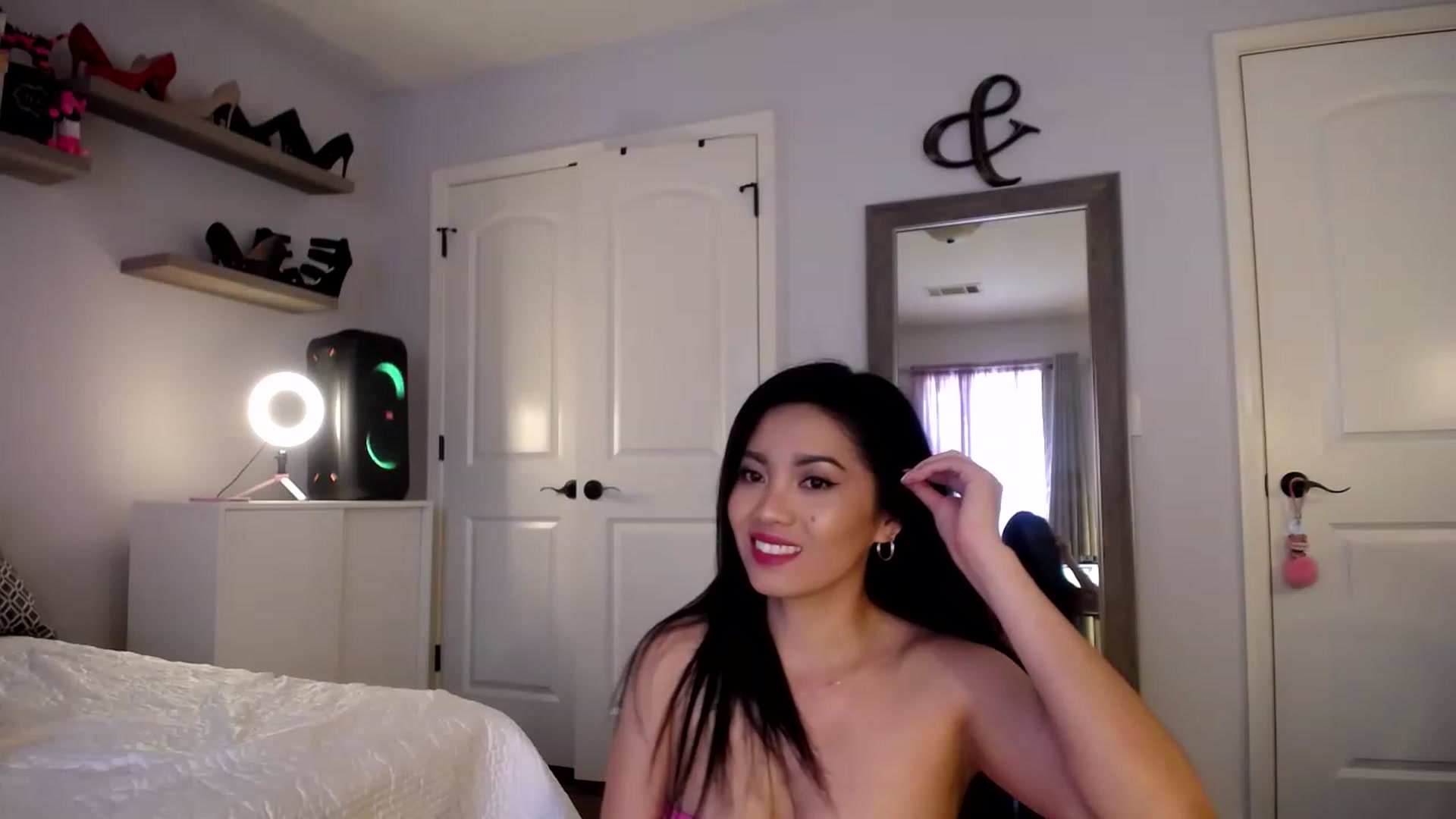 AsianLuv_4U video thumbnail
