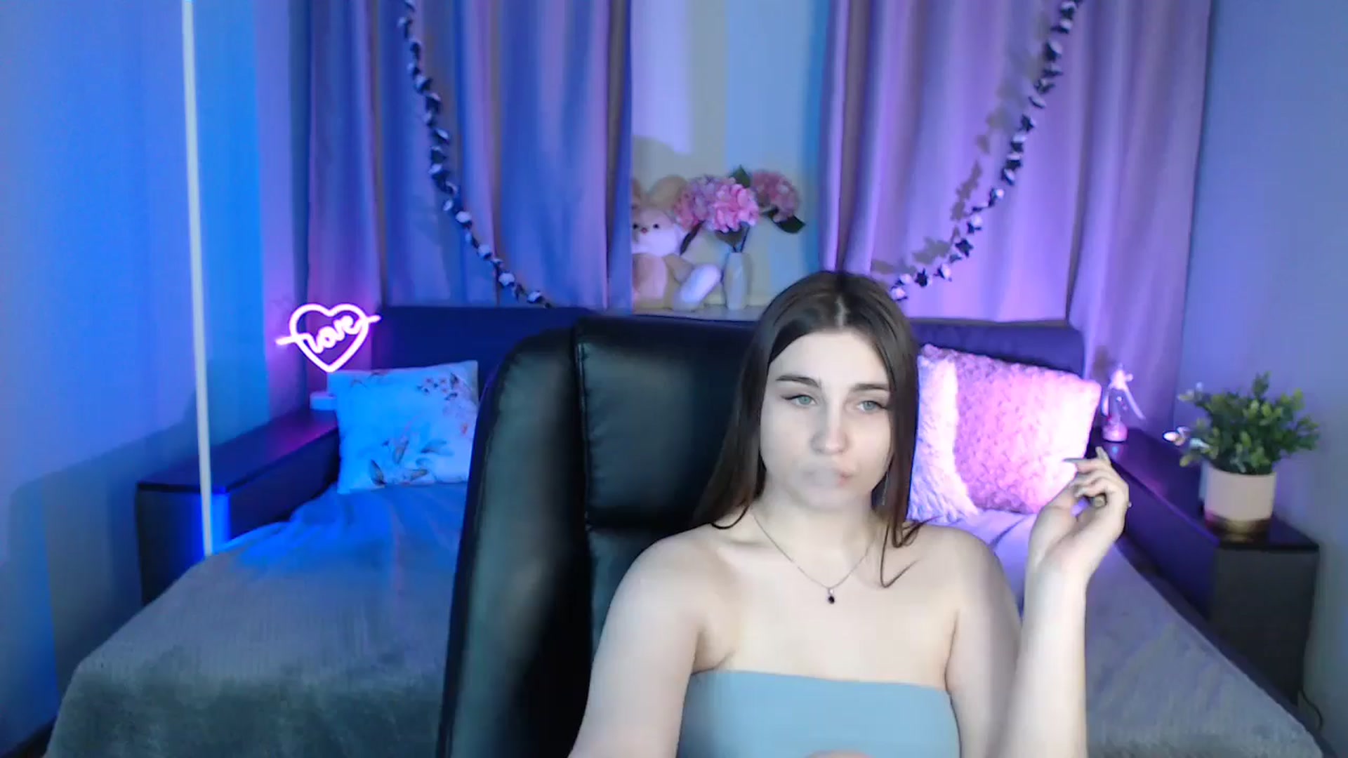 LaneyGrey video thumbnail